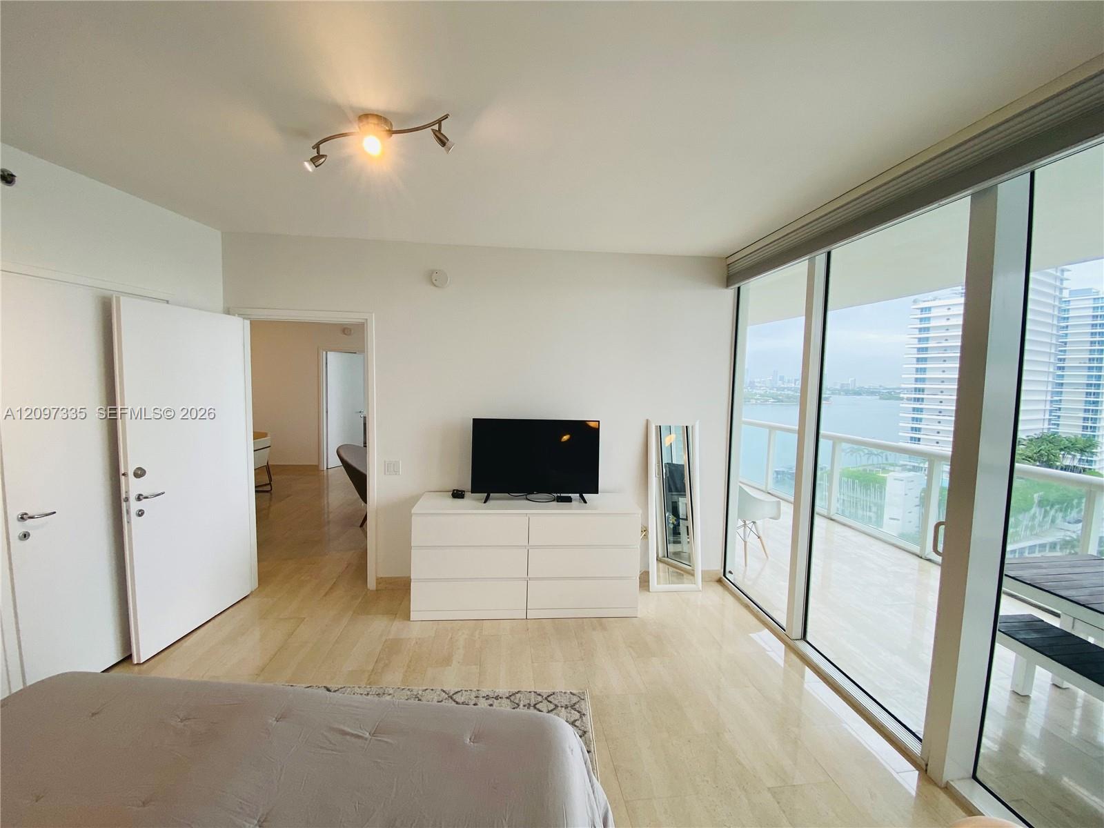450 Alton Road