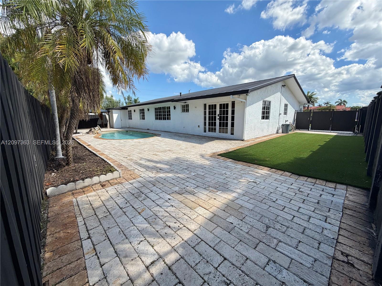 9481 SW 10th Street