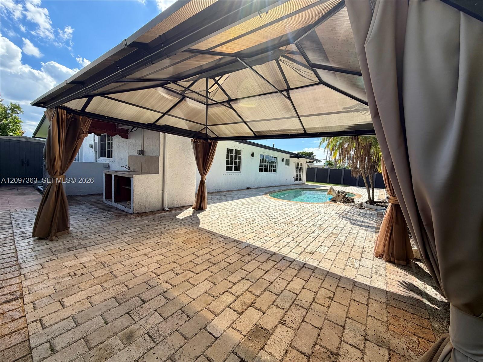 9481 SW 10th Street