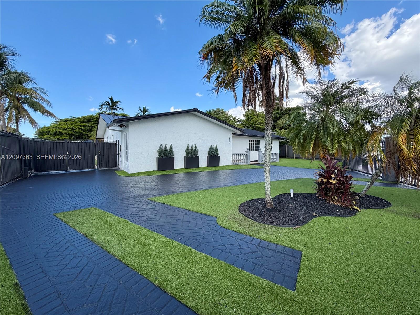 9481 SW 10th Street