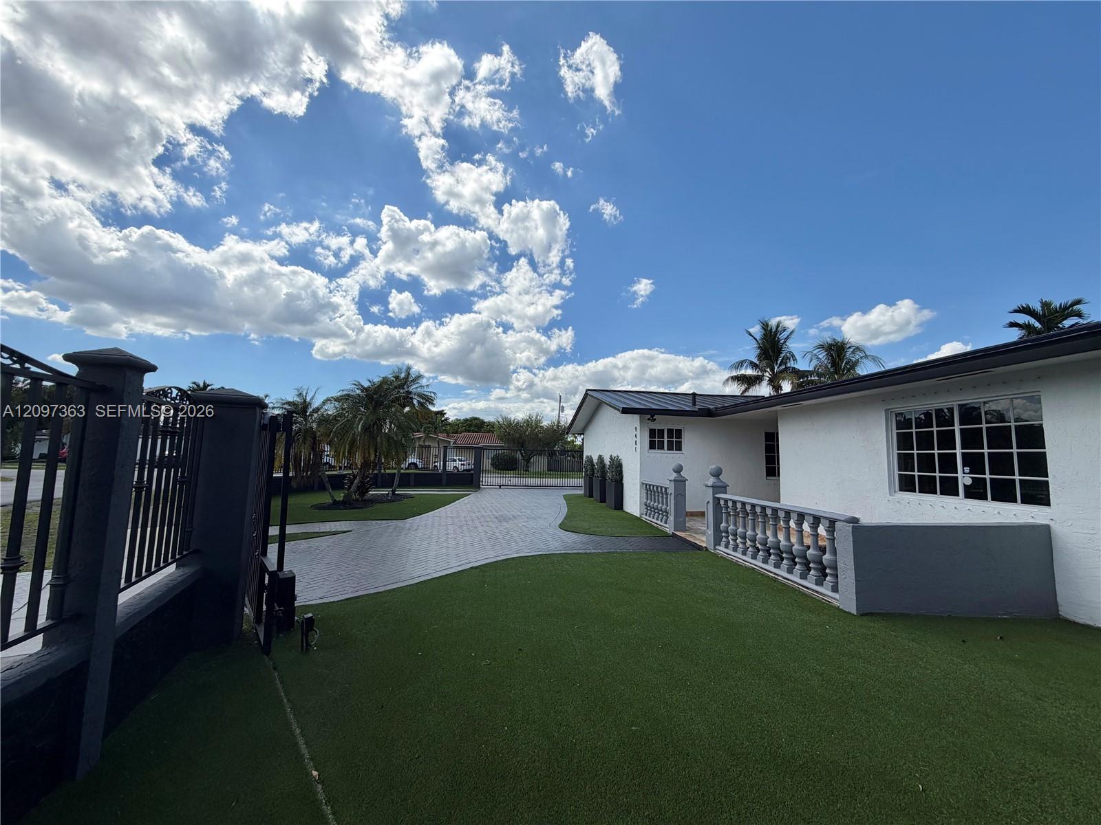 9481 SW 10th Street