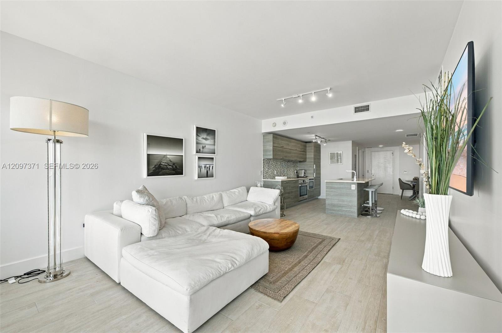 650 NE 32nd Street