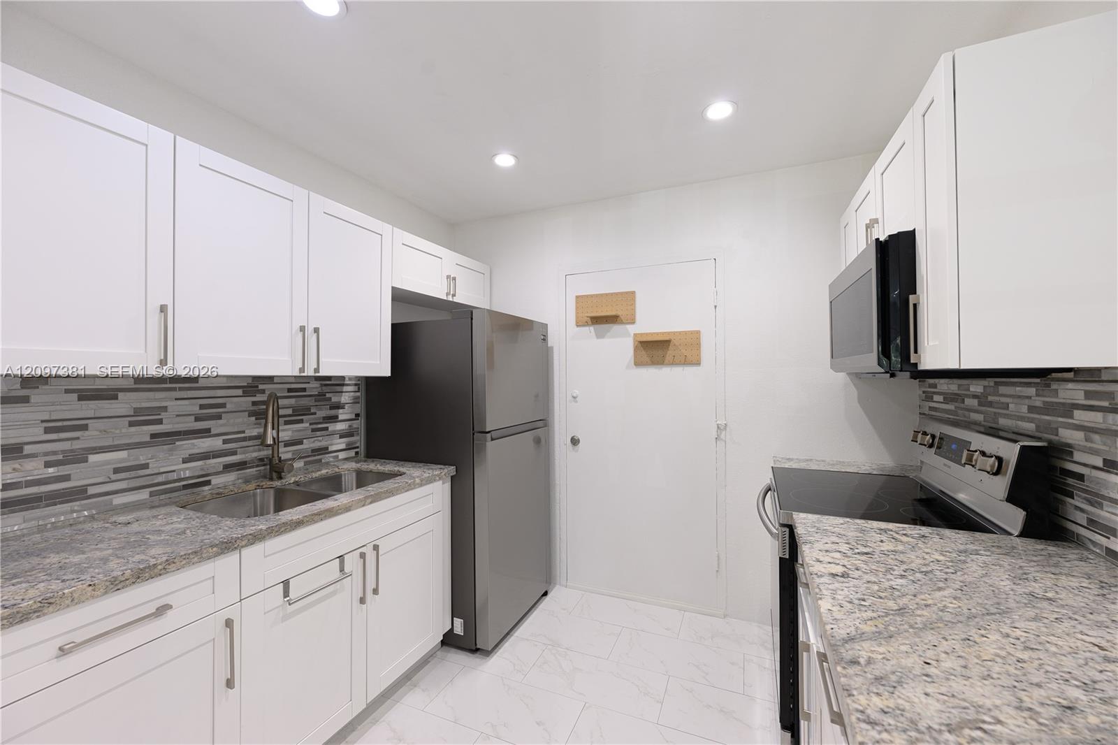 15888 SW 95th Avenue