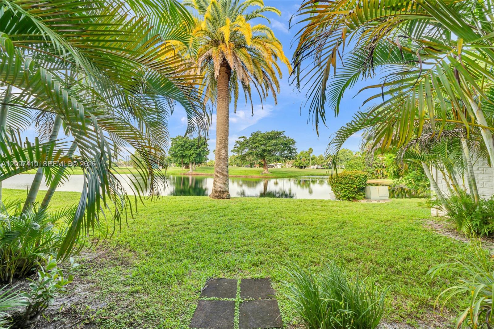 18958 Bobolink Drive