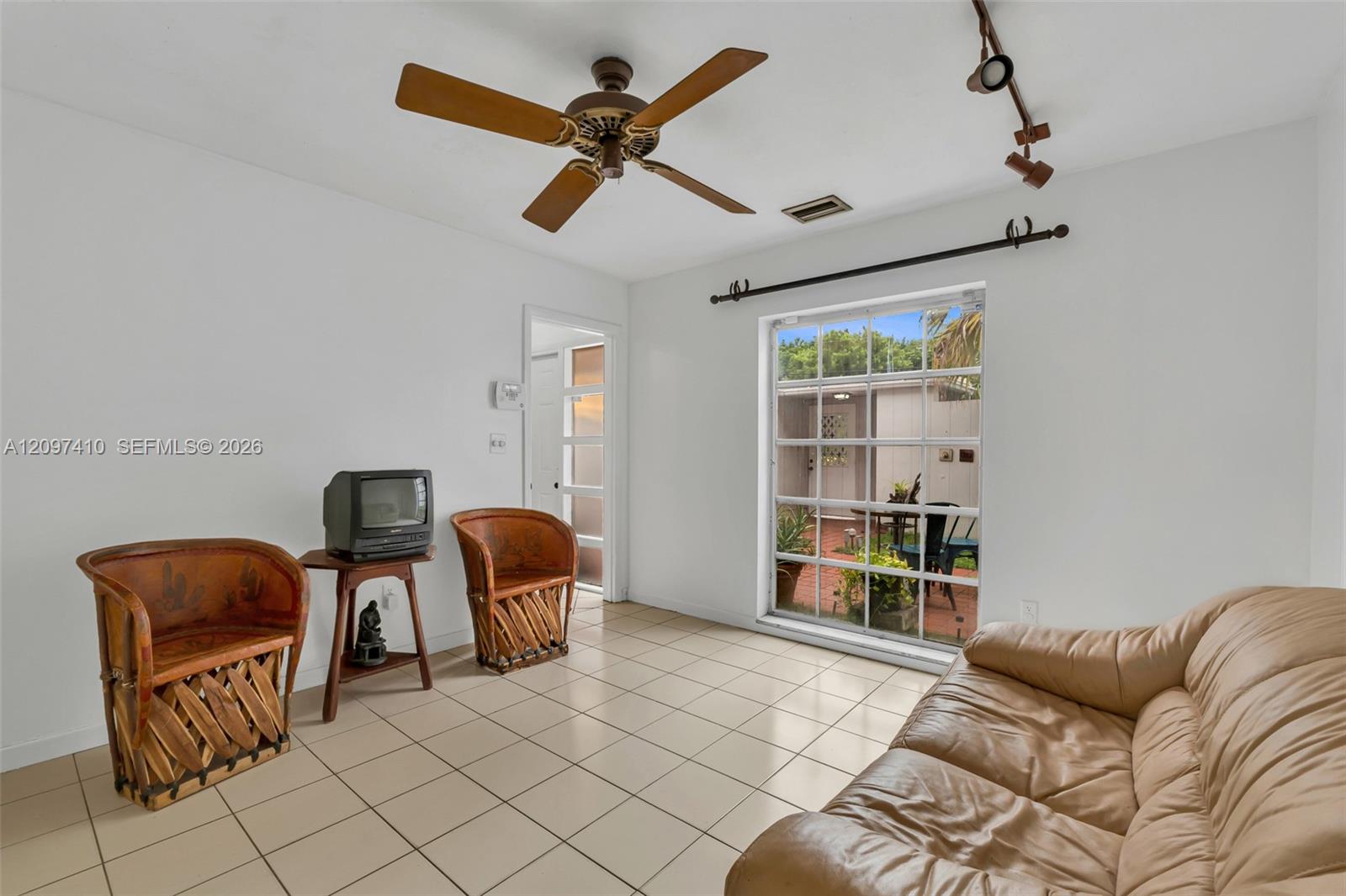 18958 Bobolink Drive