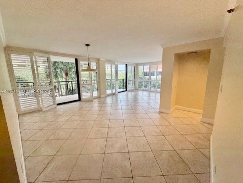 2843 S Bayshore Drive