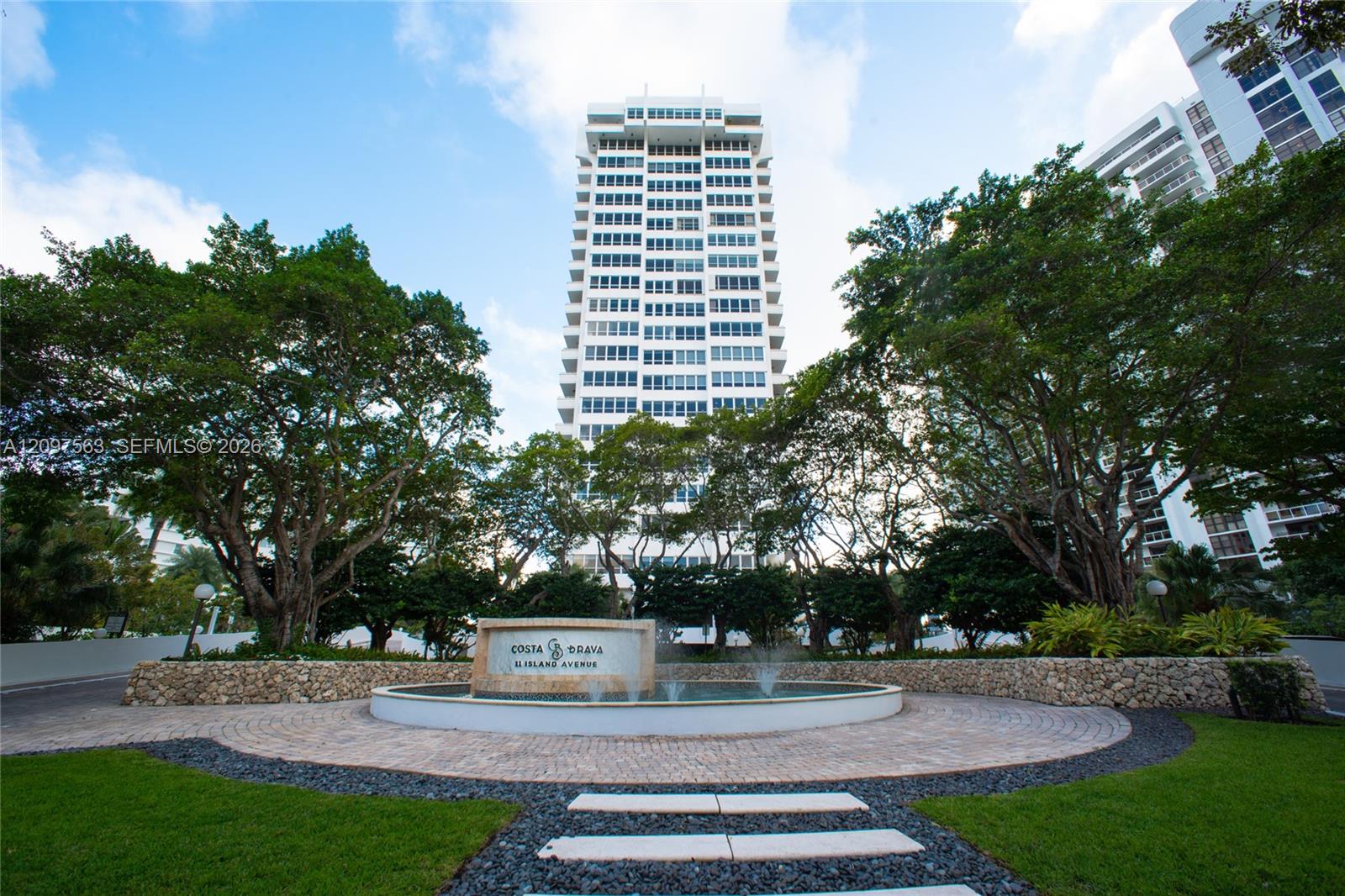 11 Island Avenue