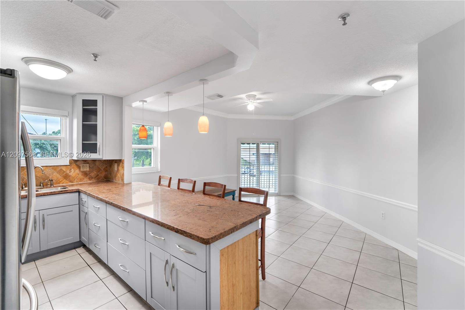 955 NW 82nd Avenue