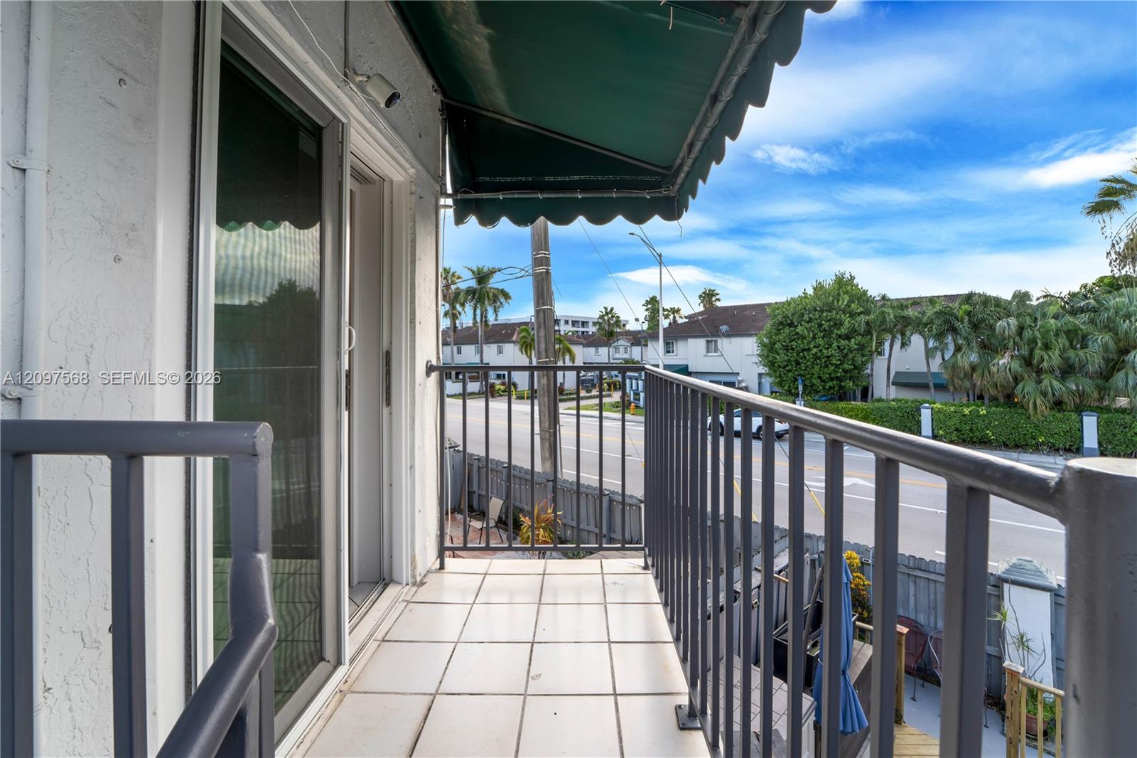 955 NW 82nd Avenue