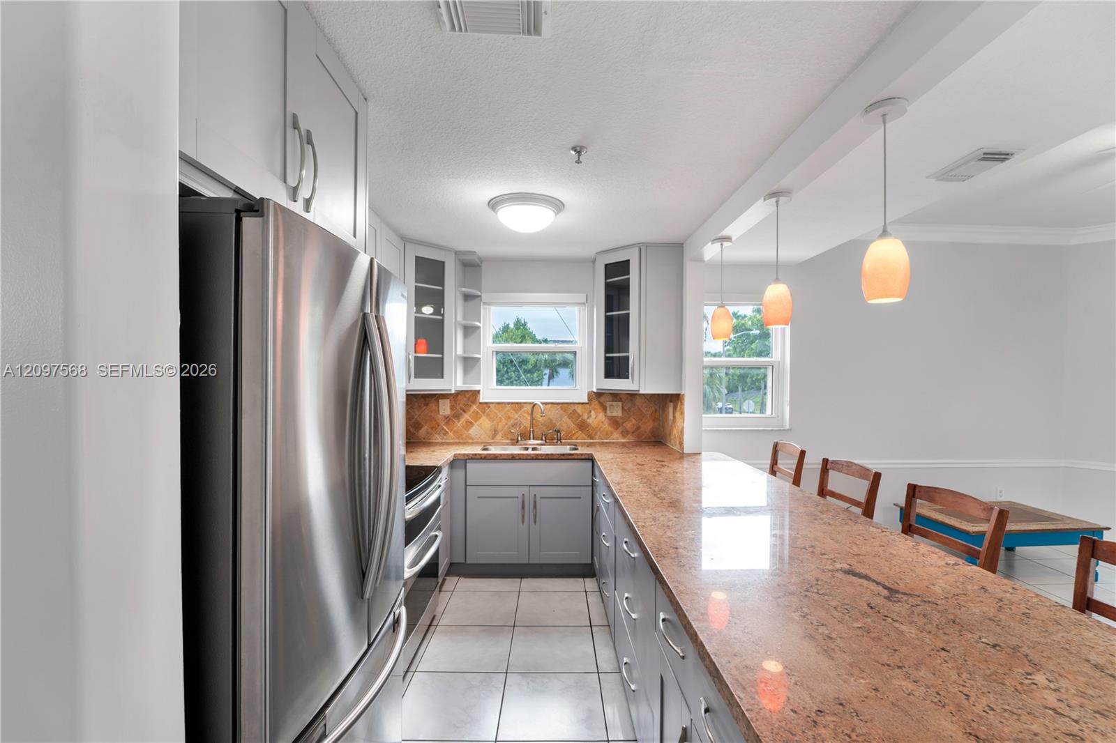 955 NW 82nd Avenue