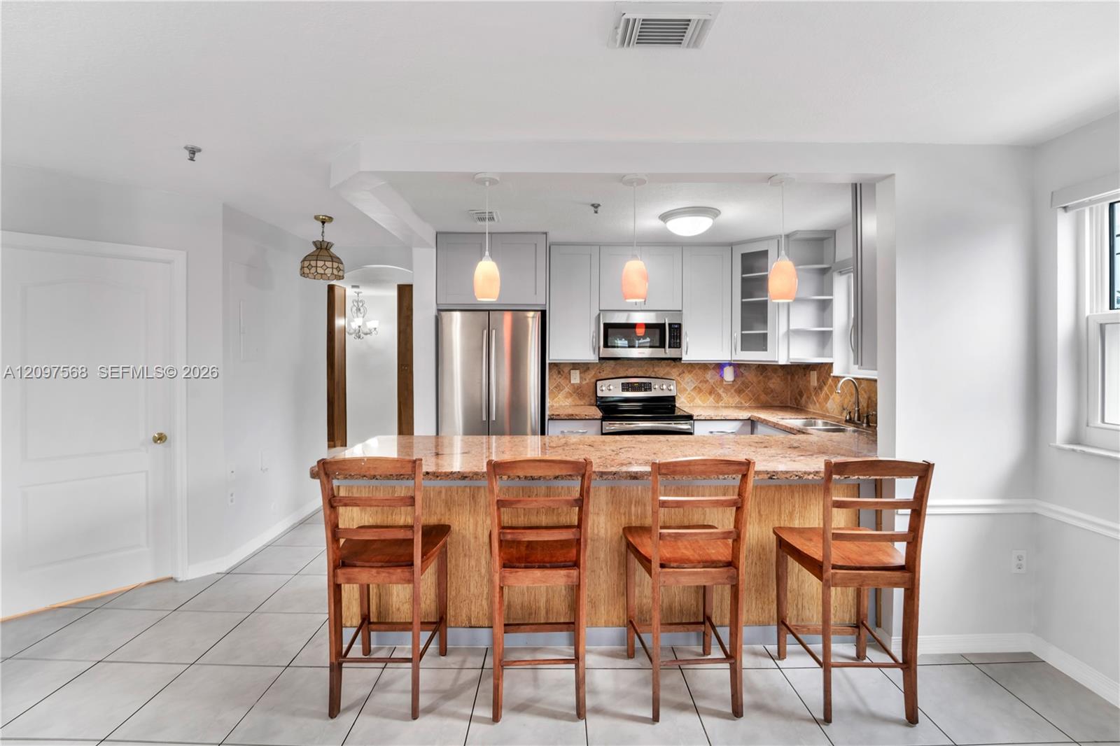 955 NW 82nd Avenue