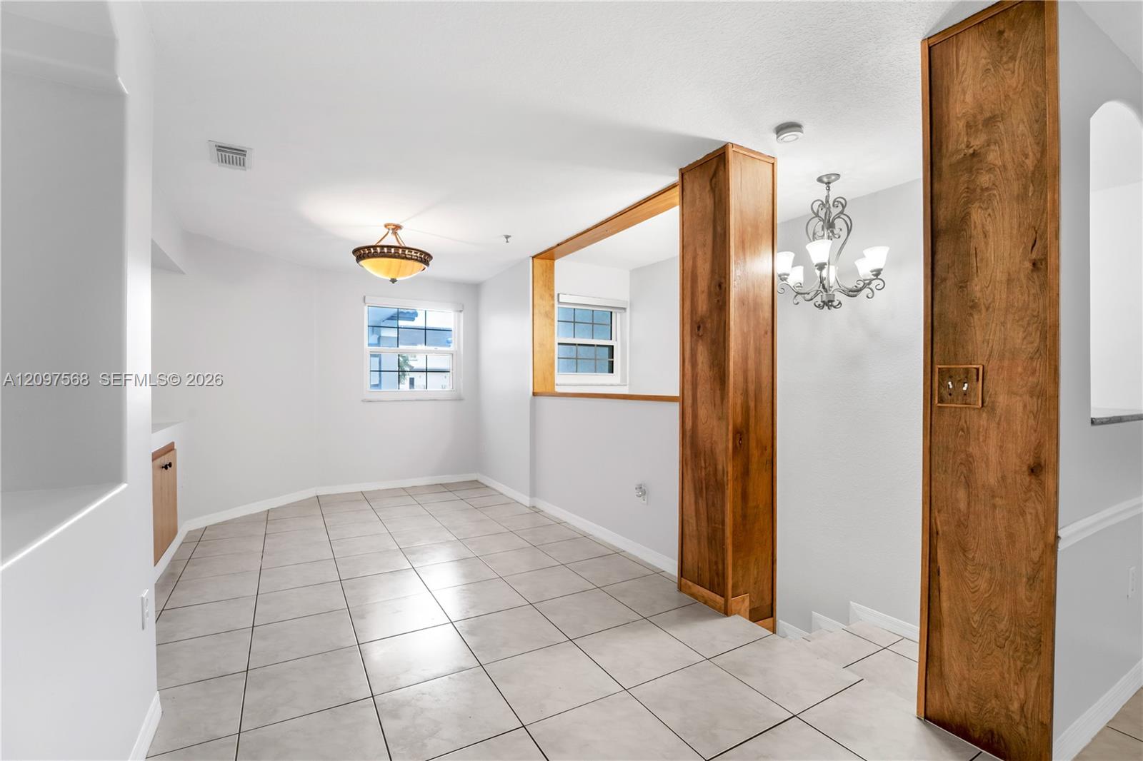 955 NW 82nd Avenue