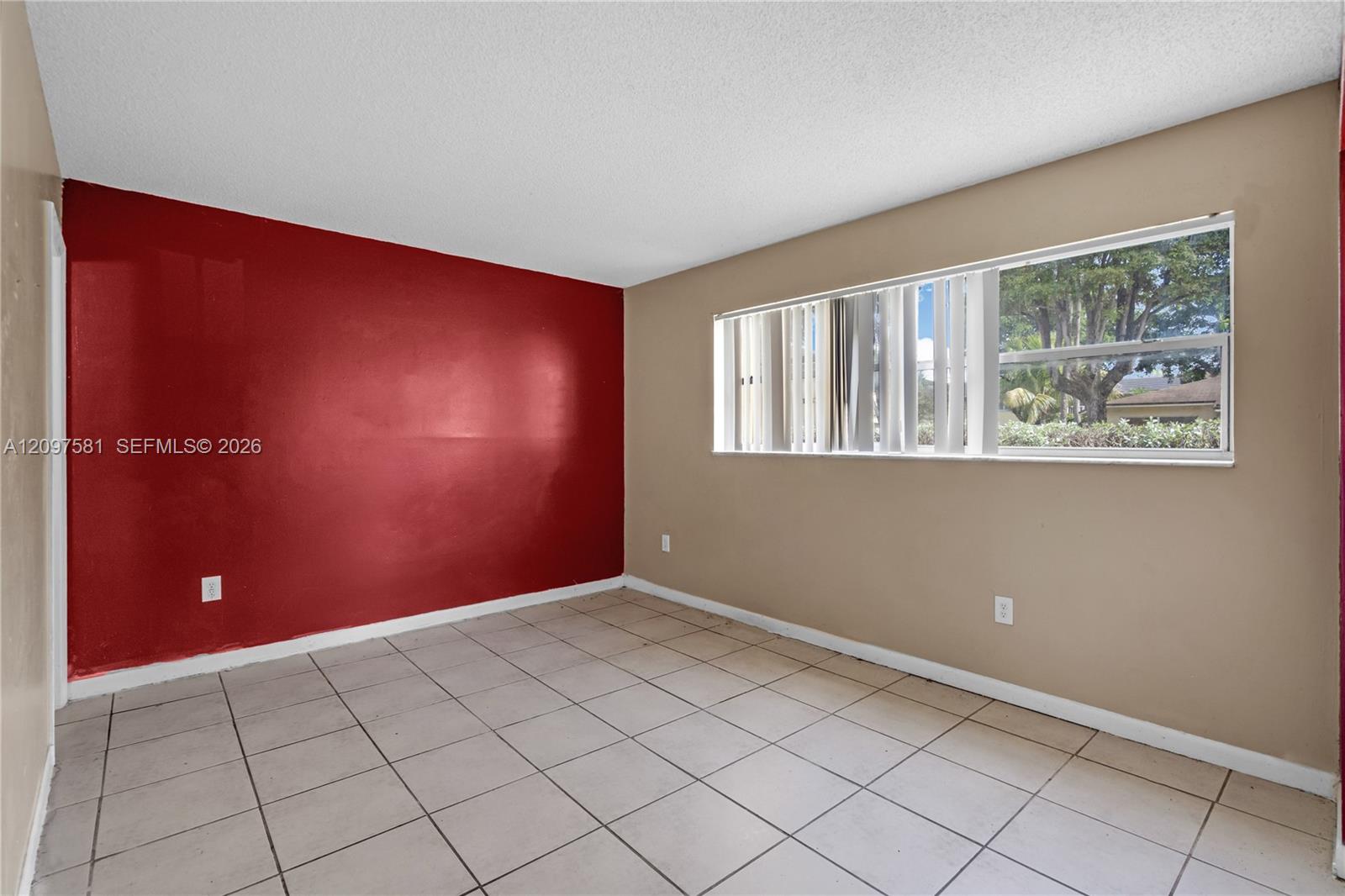 15609 SW 73rd Cir Terrace