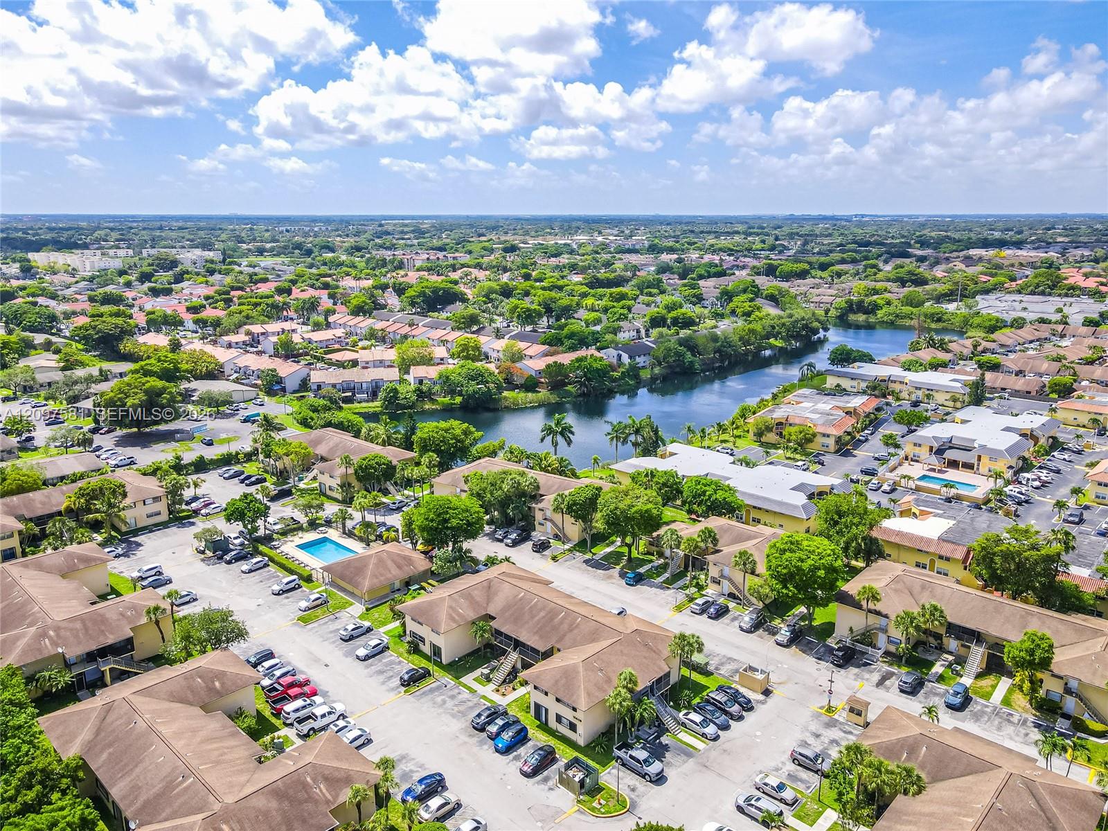 15609 SW 73rd Cir Terrace