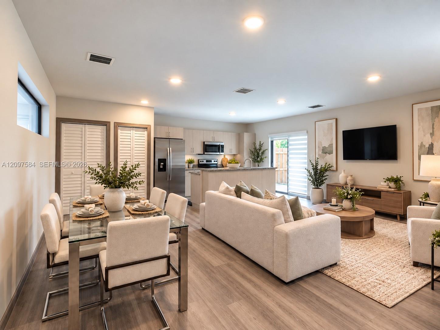 916 NW 8th Street