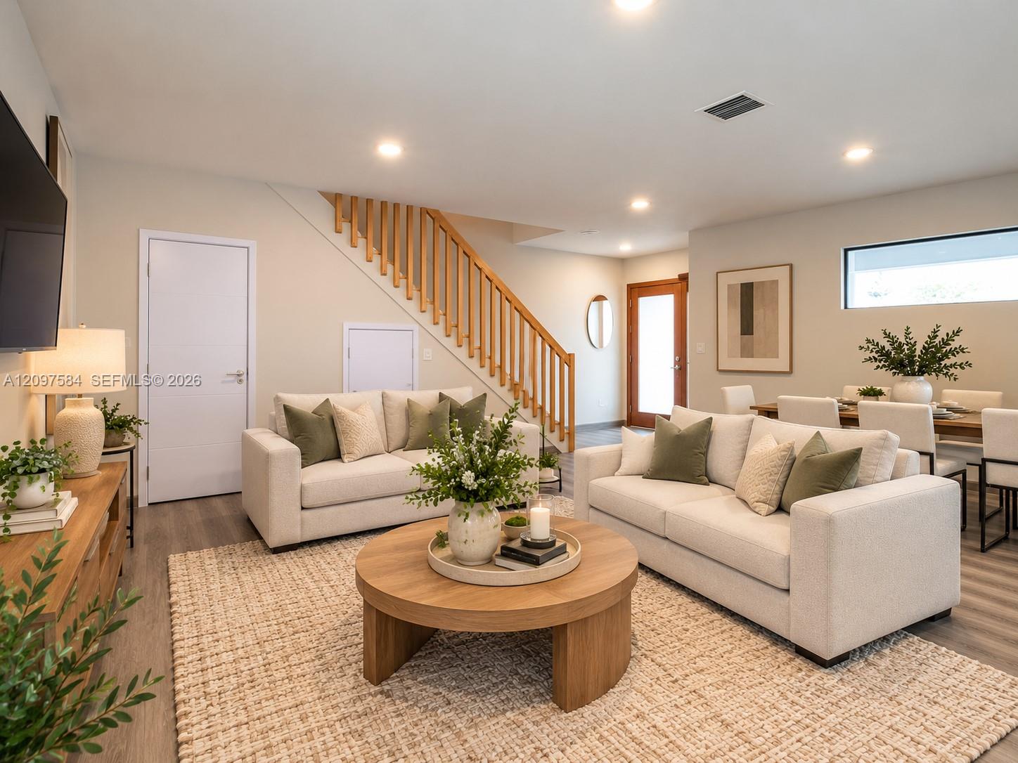 916 NW 8th Street