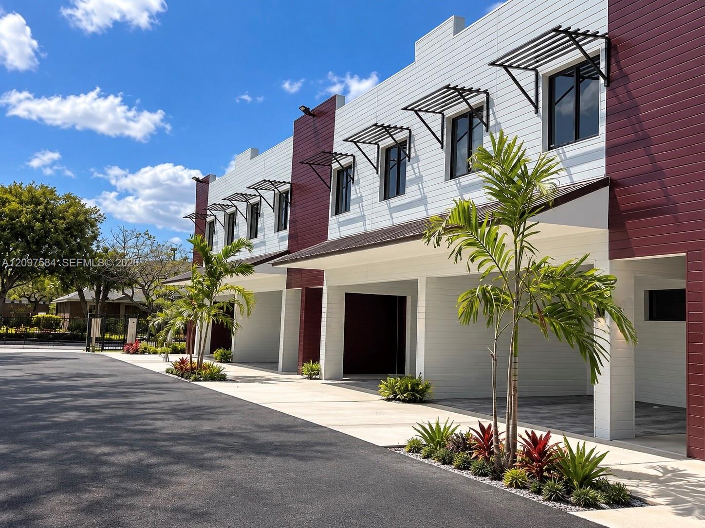 916 NW 8th Street