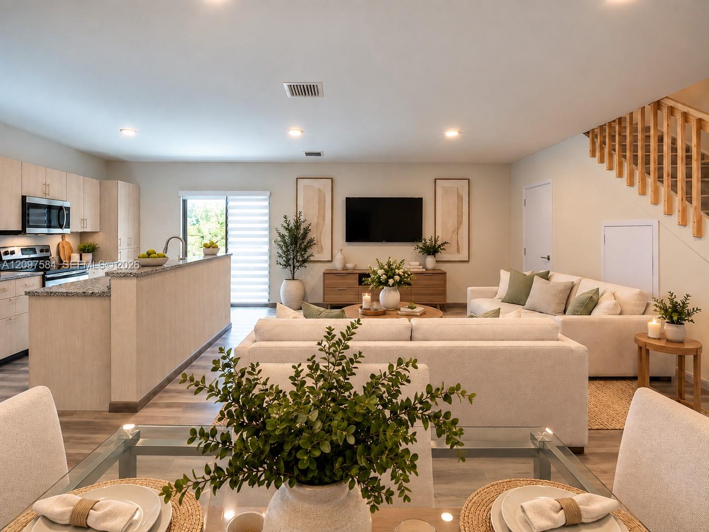 916 NW 8th Street