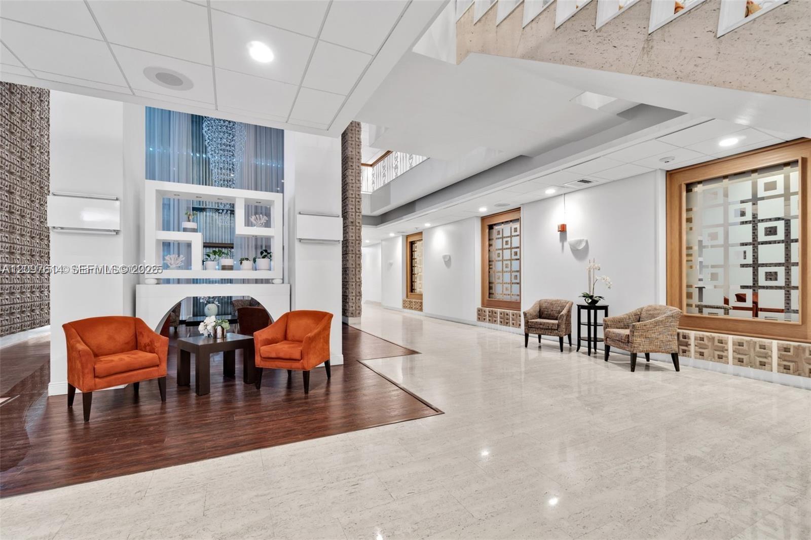 2899 Collins Avenue gallery image #5