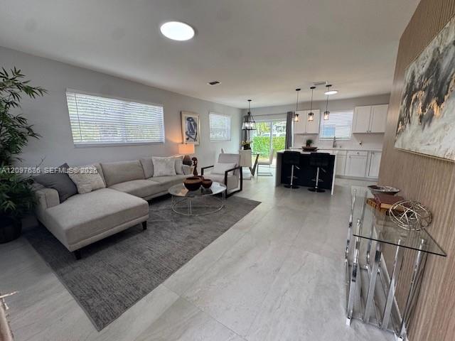 982 NW 3rd Street