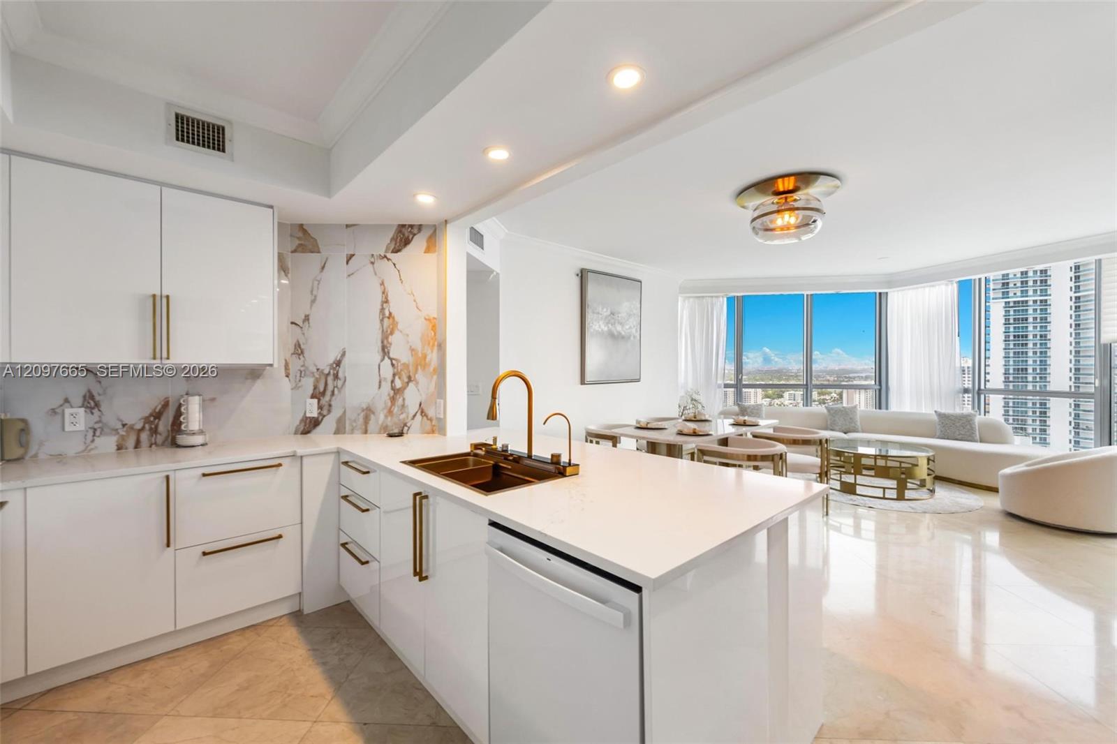 3101 S Ocean Drive