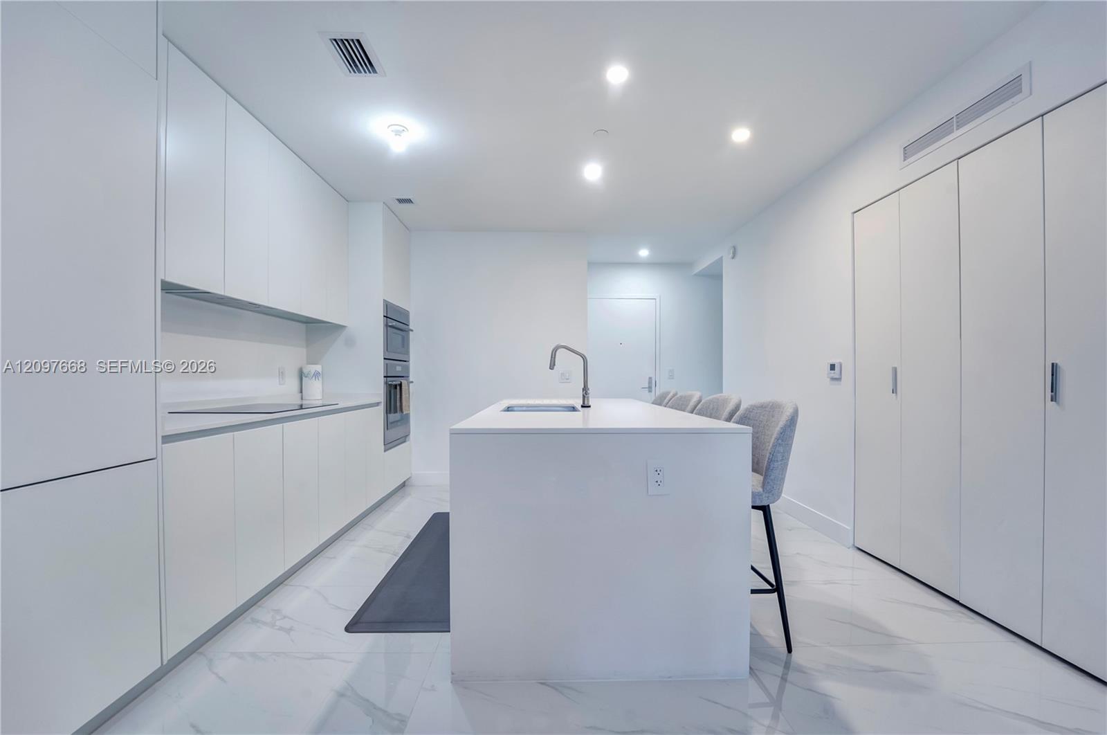 700 NE 24th Street
