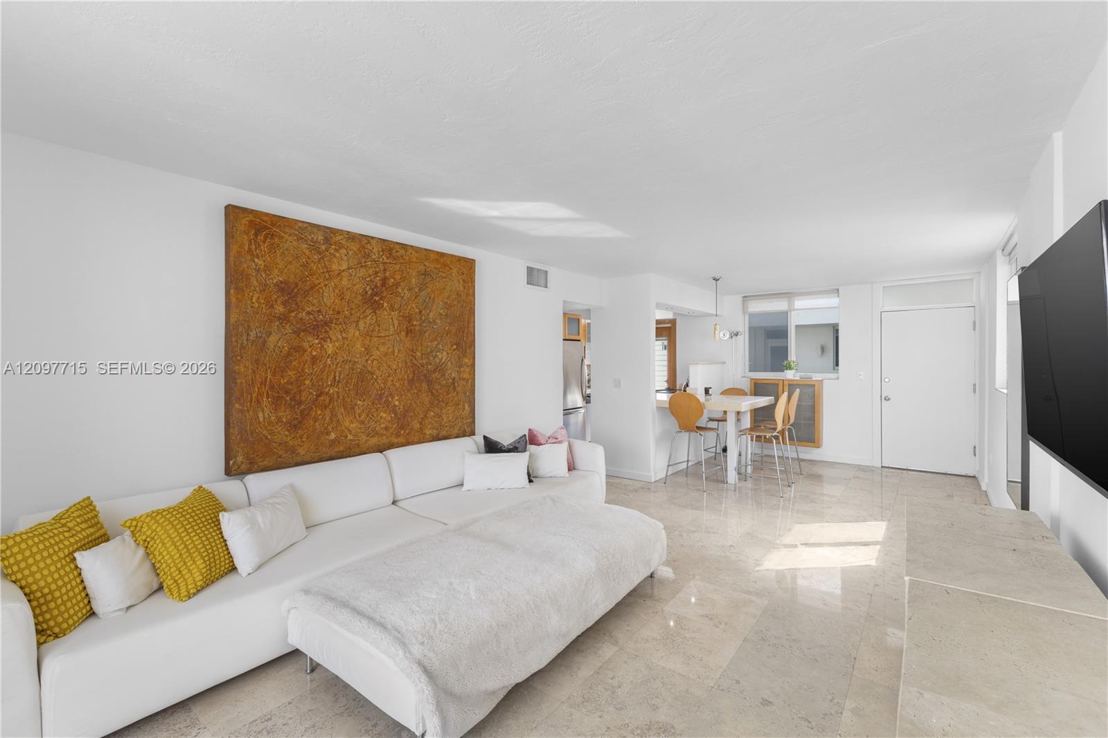 1670 Bay Road gallery image #10