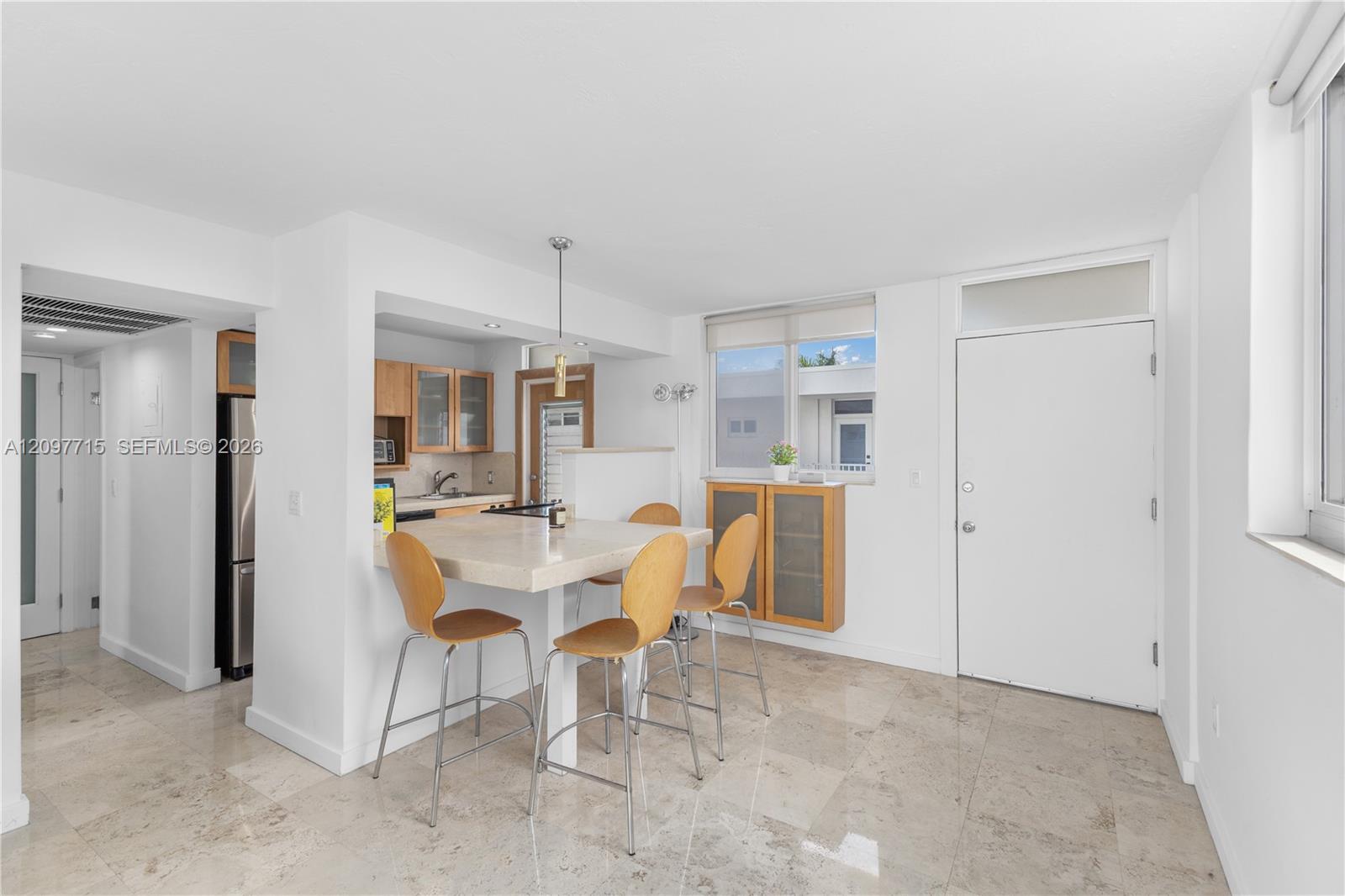 1670 Bay Road gallery image #12