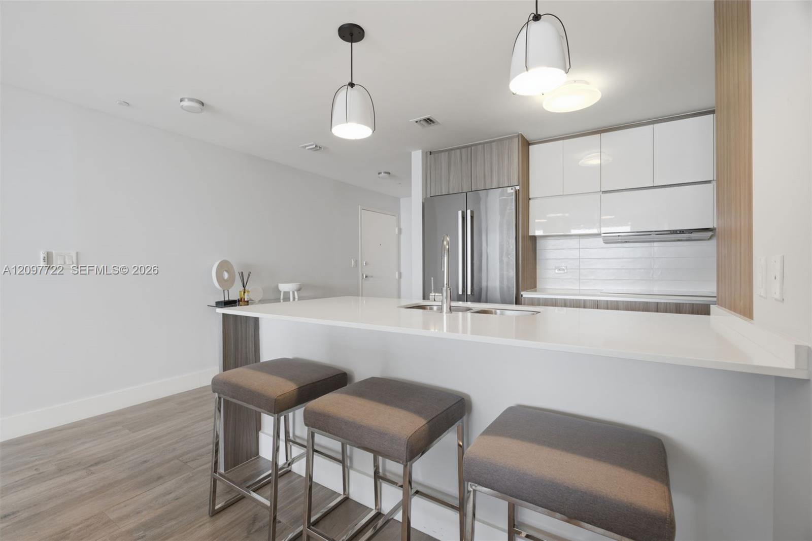 600 NE 27th Street