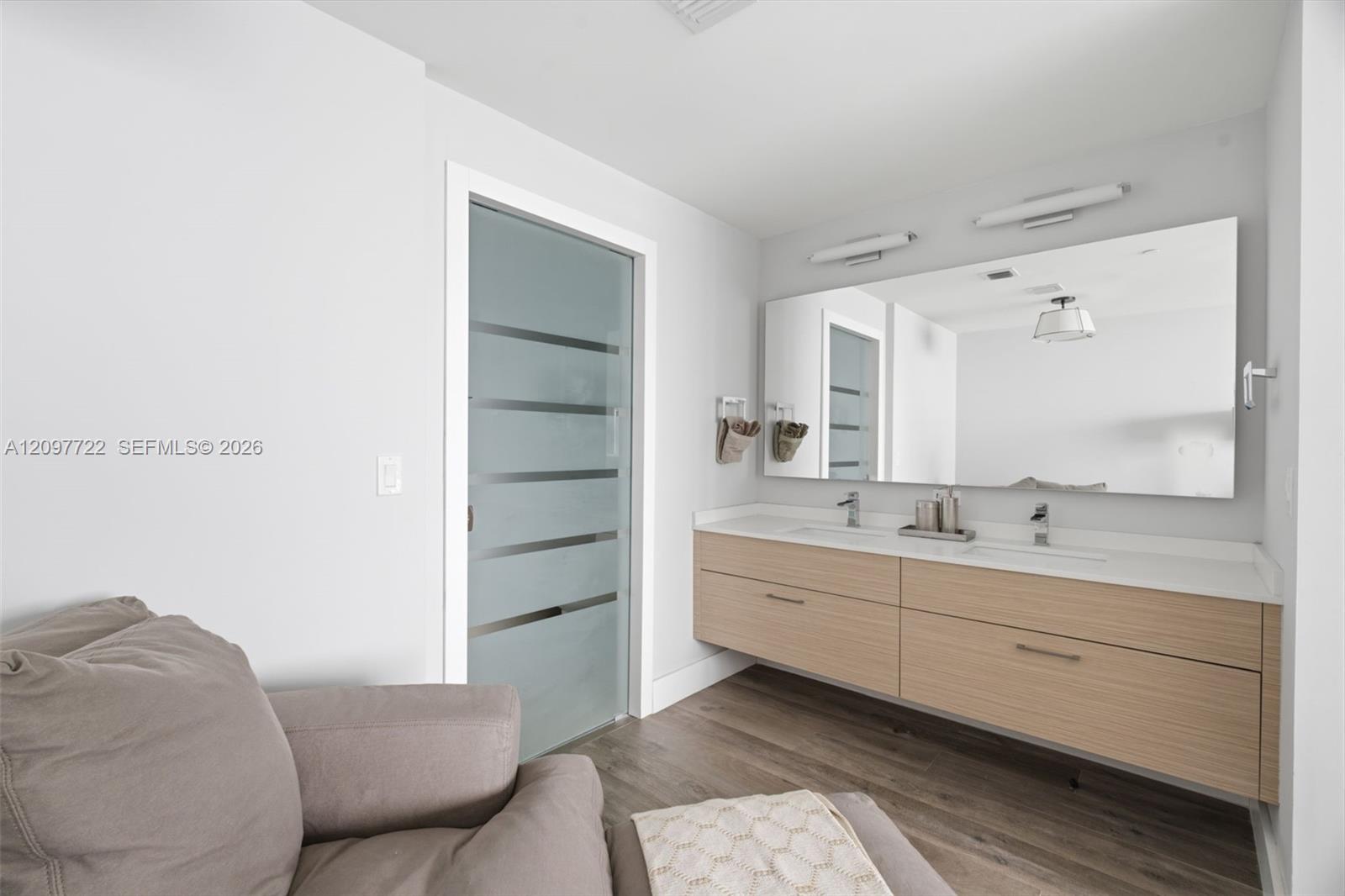 600 NE 27th Street