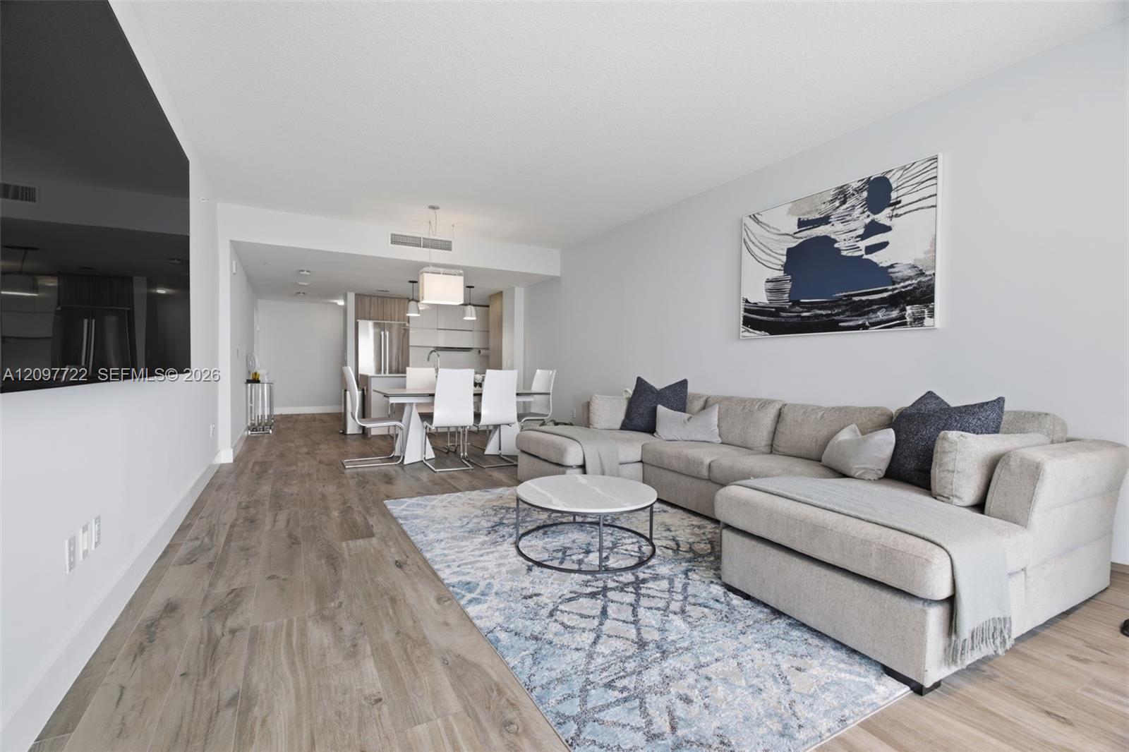 600 NE 27th Street