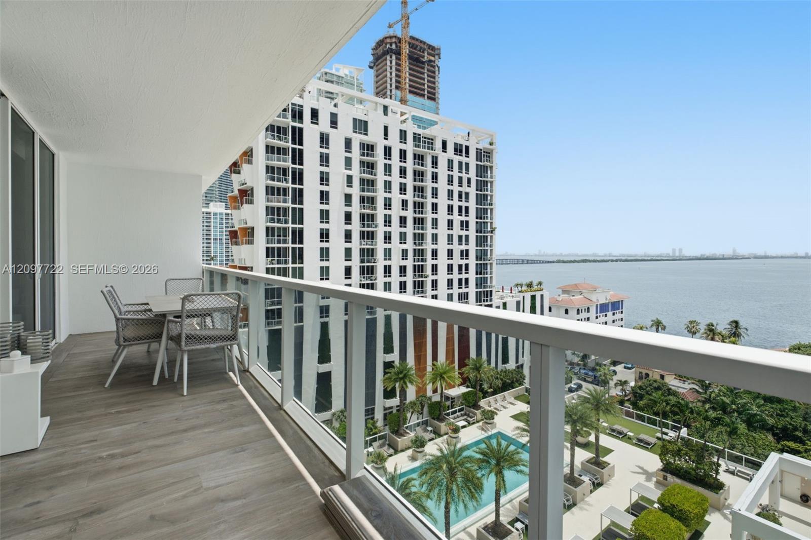 600 NE 27th Street
