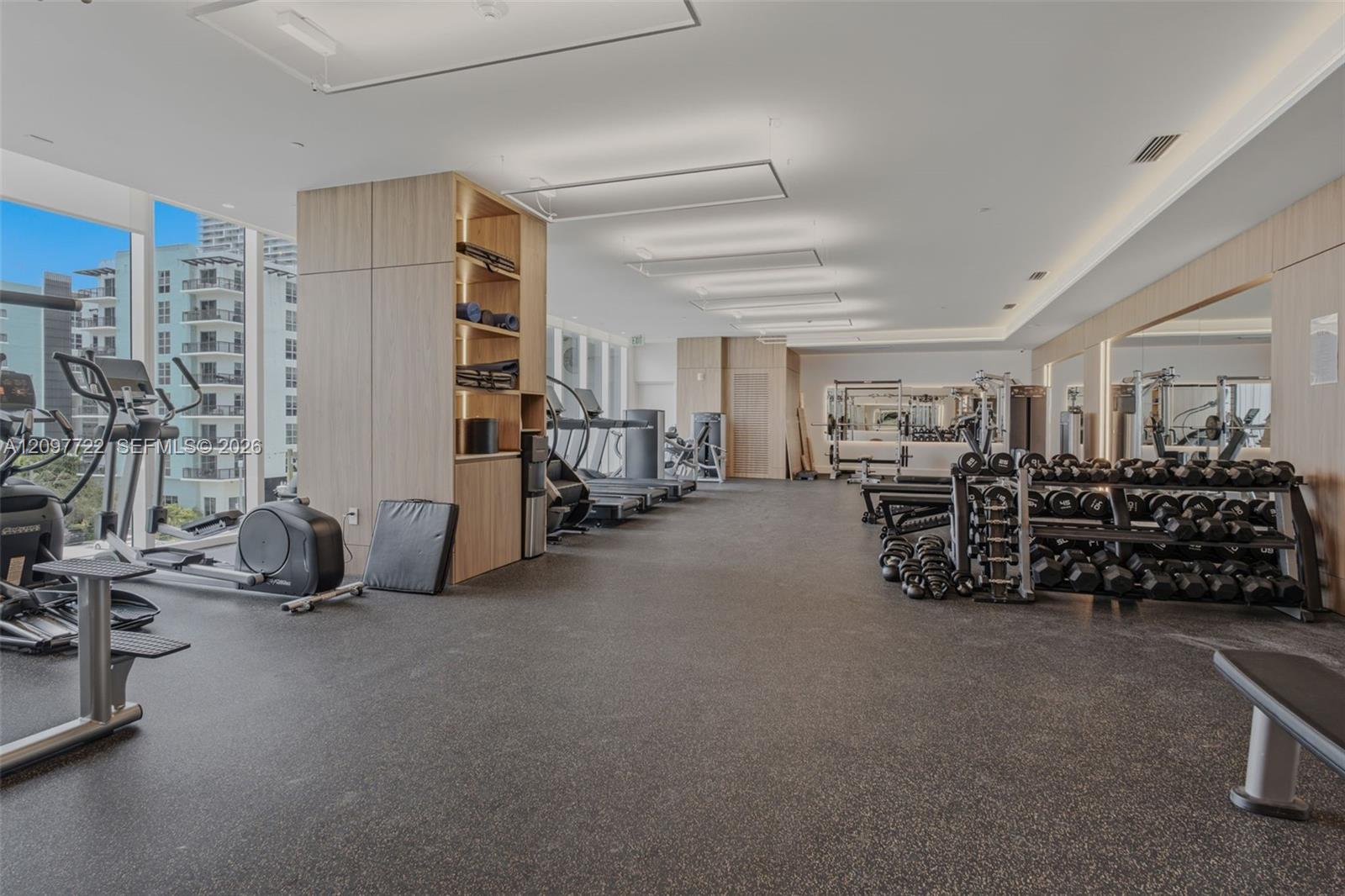 600 NE 27th Street