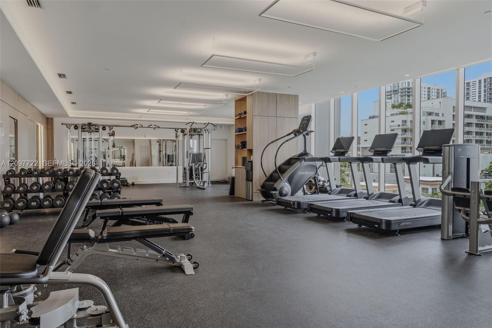 600 NE 27th Street