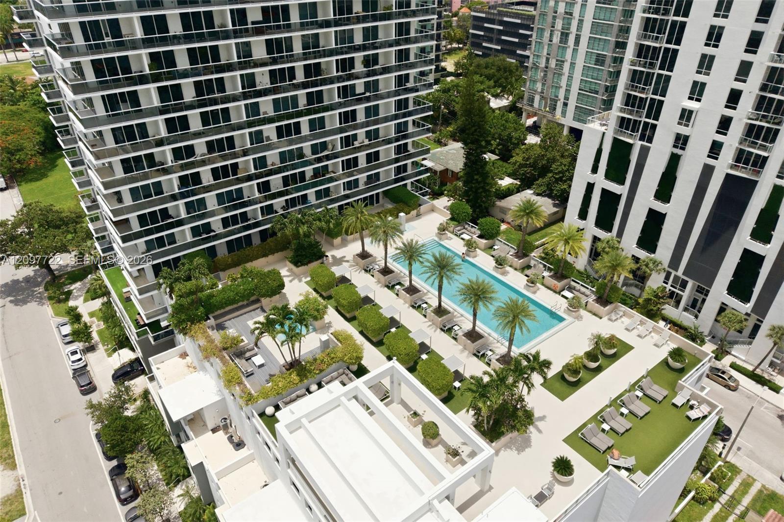 600 NE 27th Street