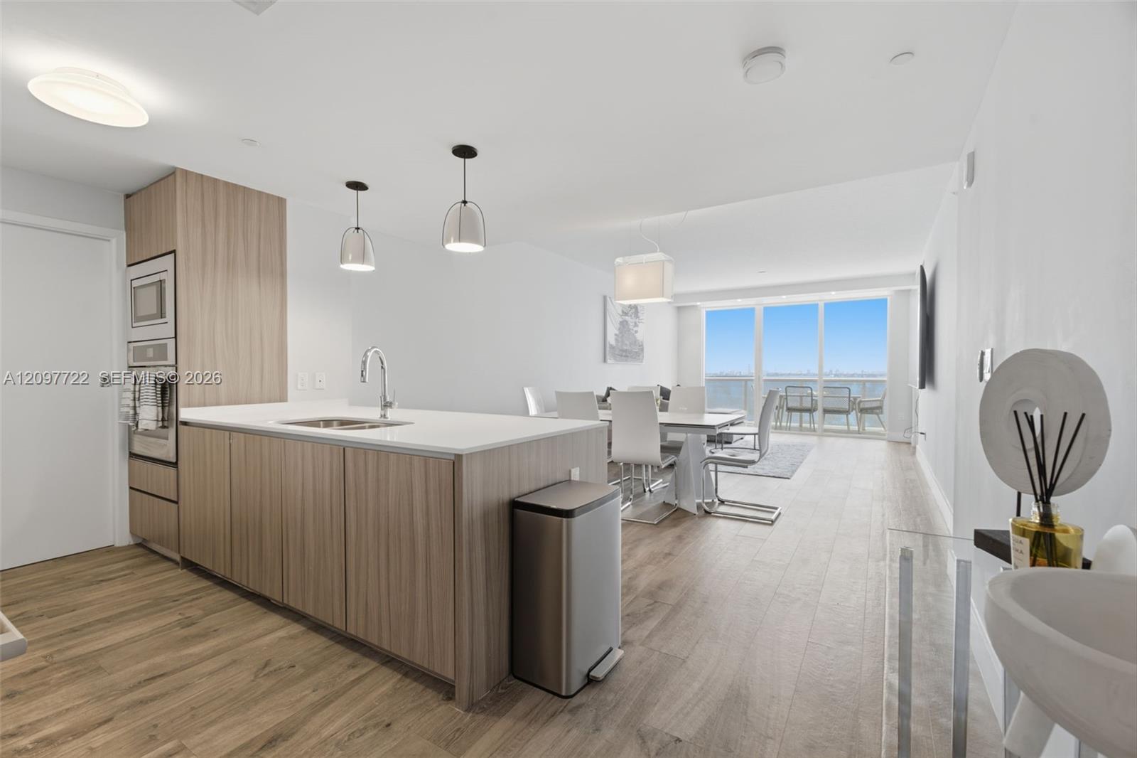 600 NE 27th Street