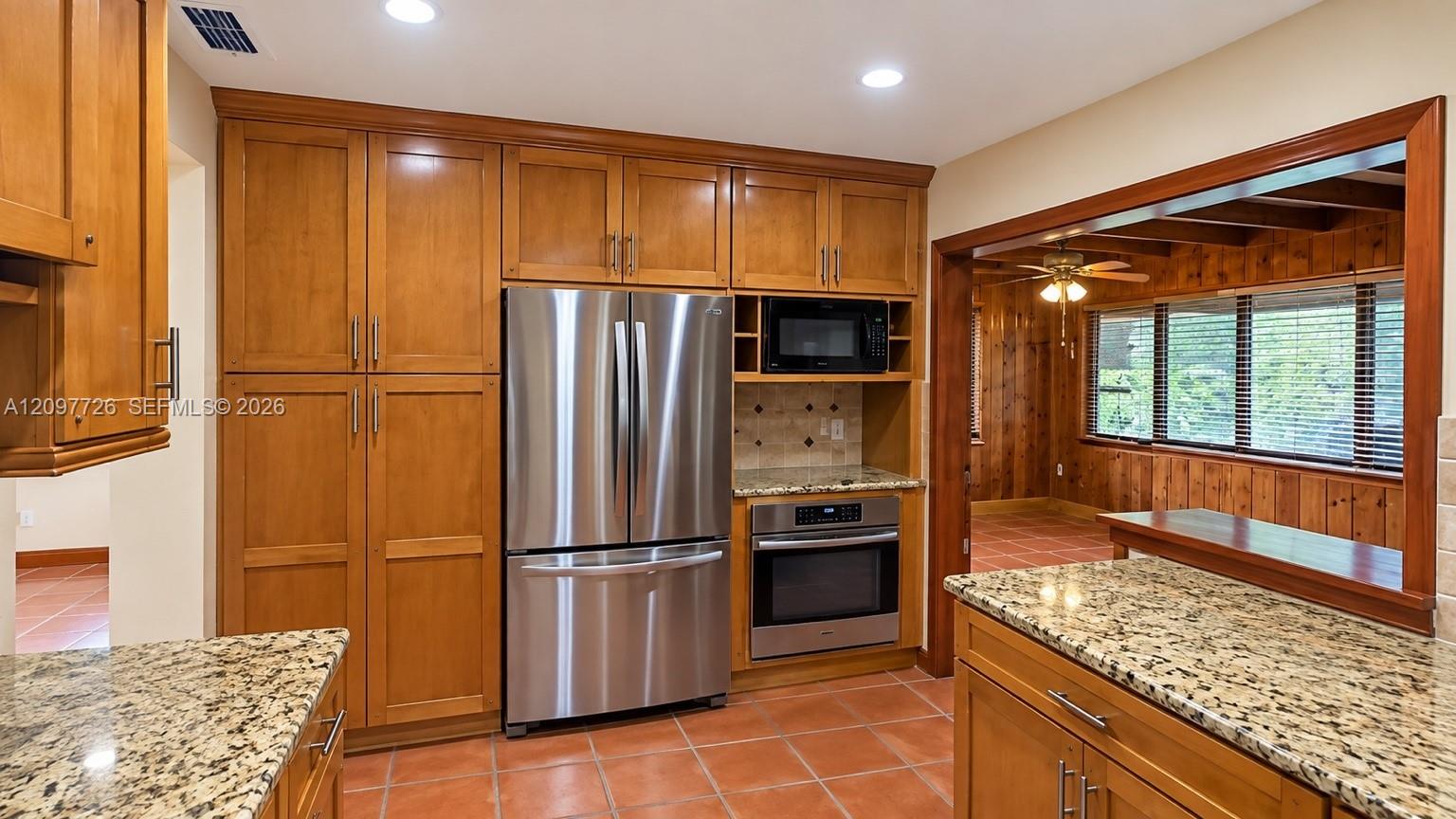 333 Whitethorn Drive