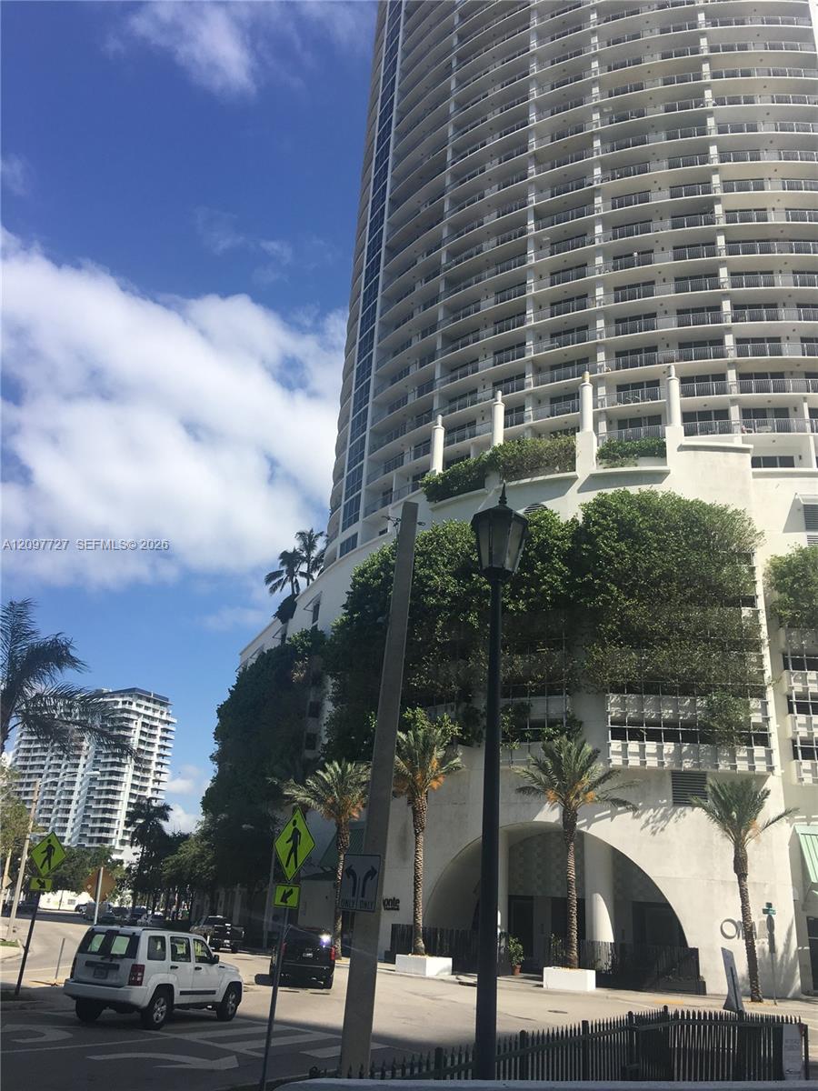 1750 N Bayshore Drive