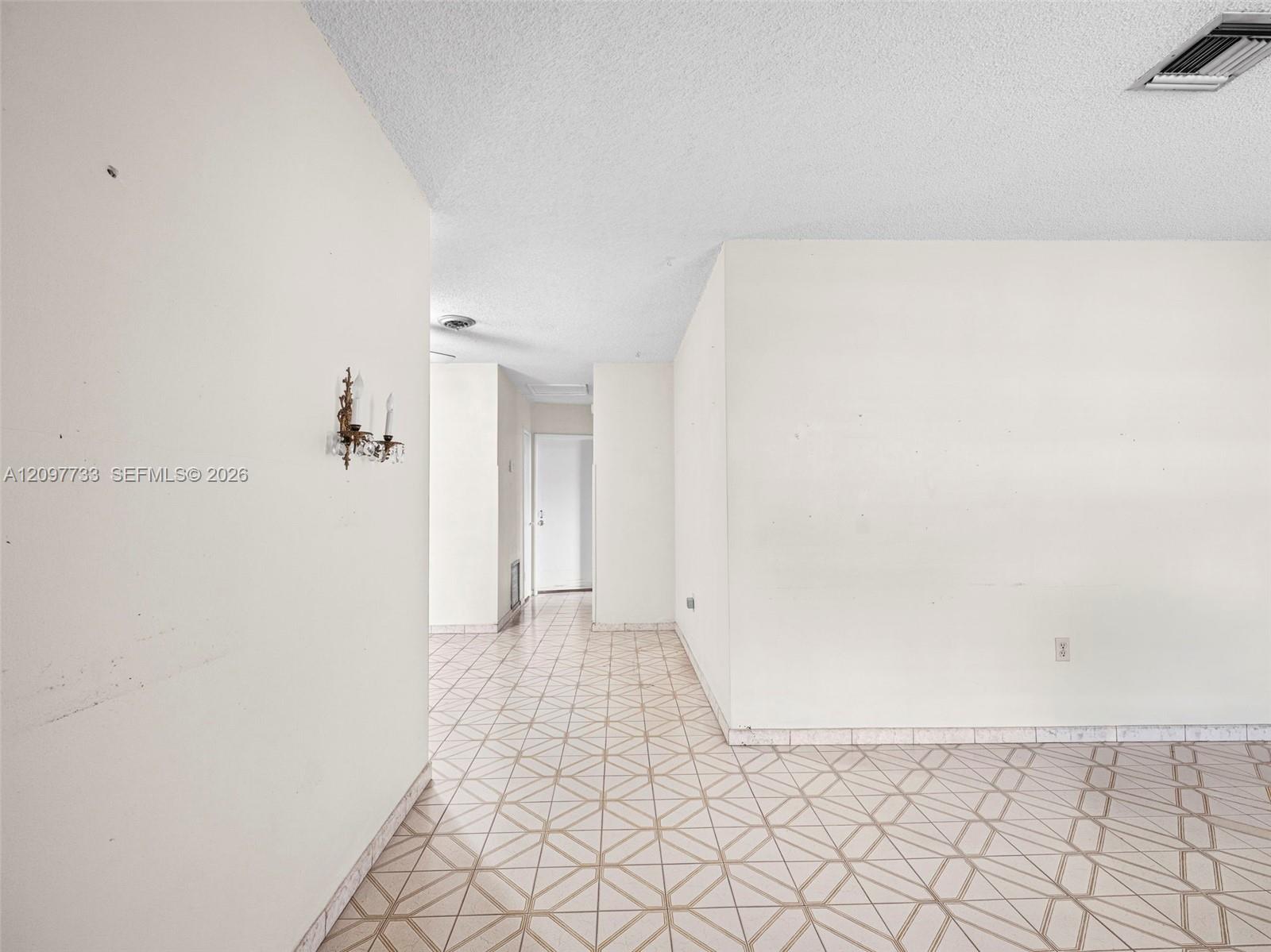 743 E 29th Street