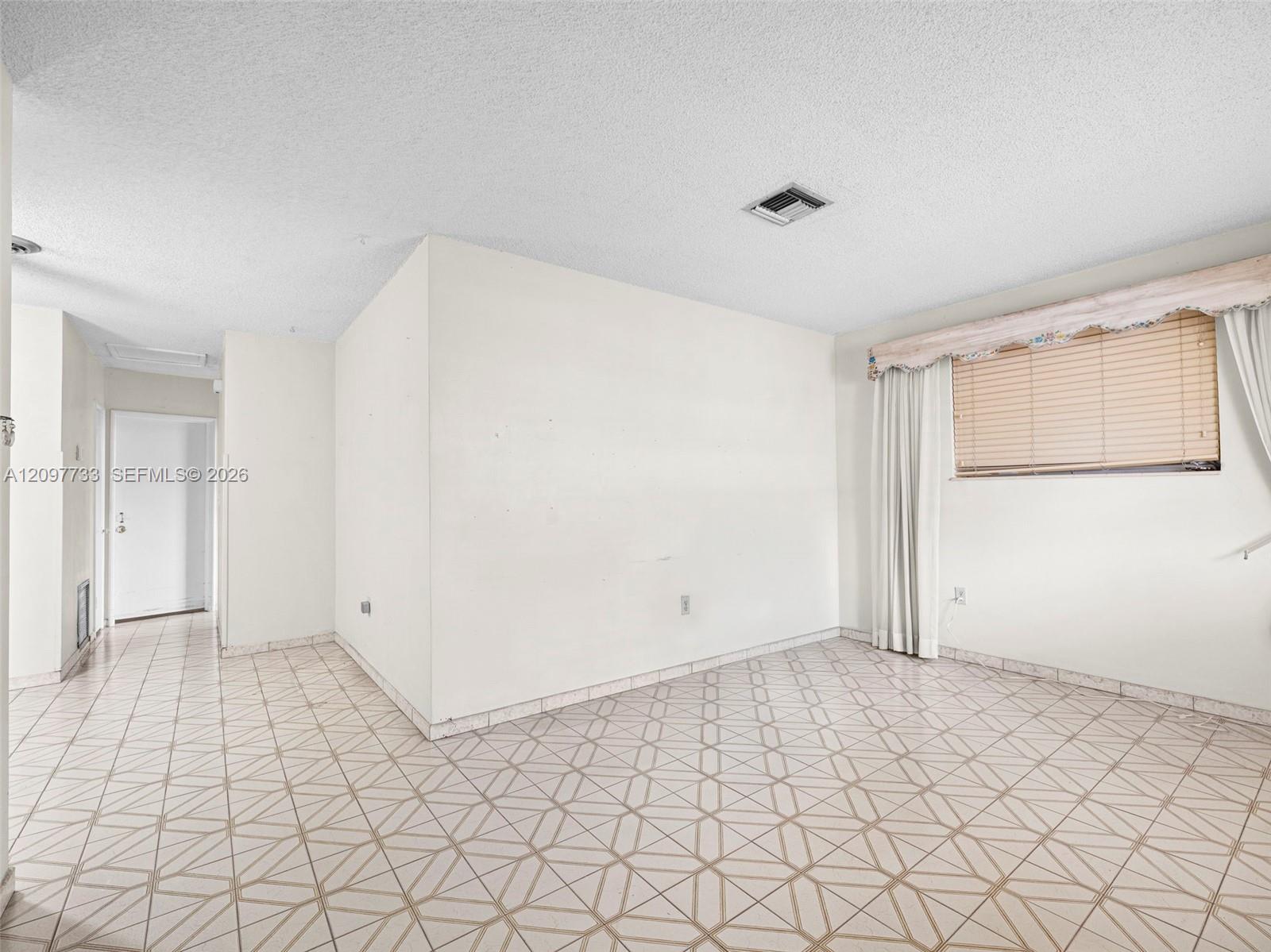 743 E 29th Street