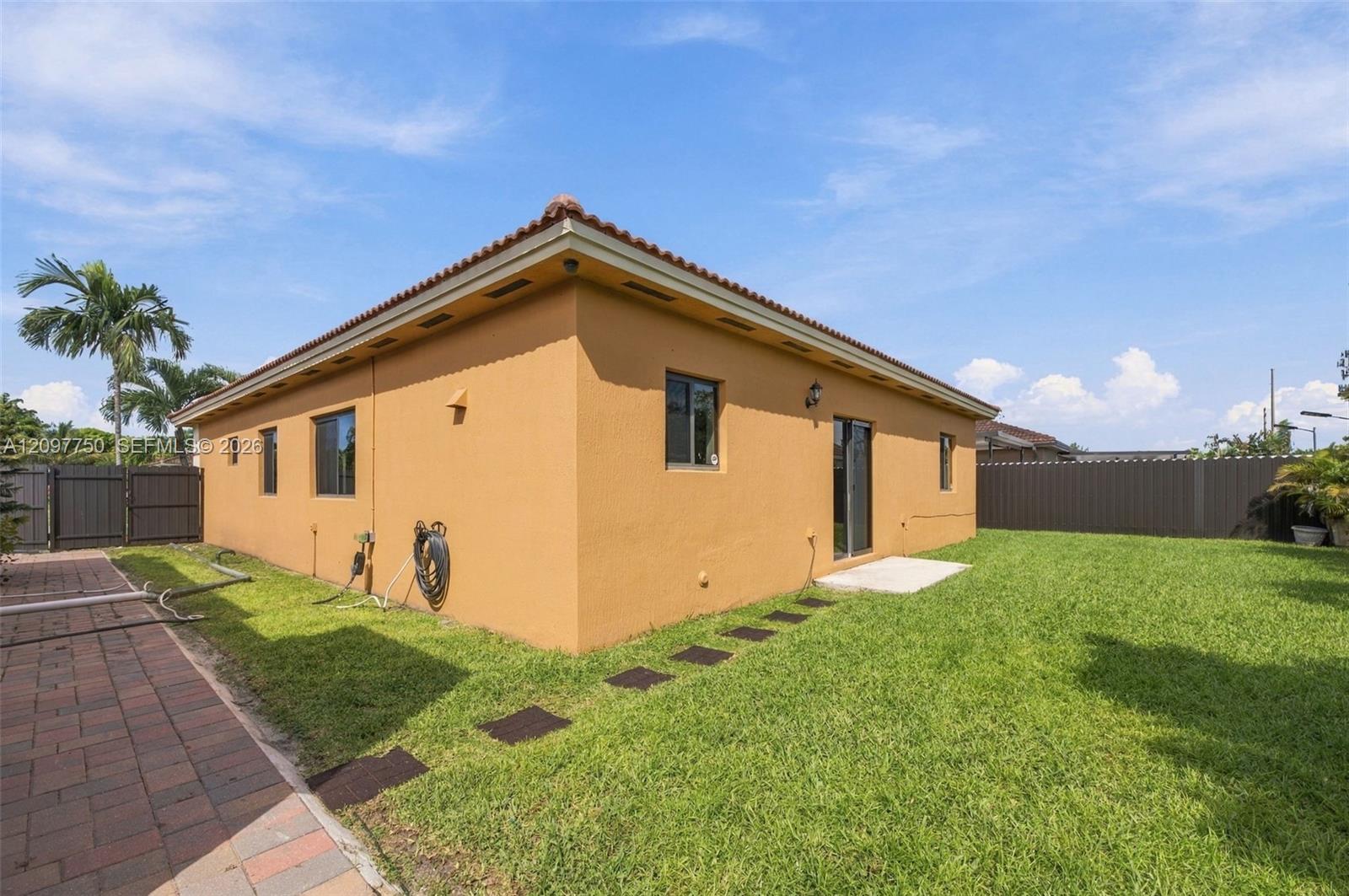 1504 SE 5th Street