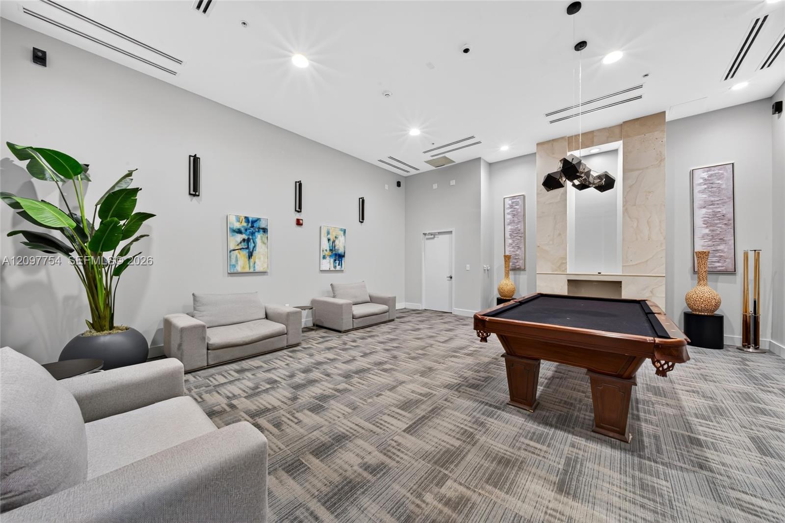 665 NE 25th Street