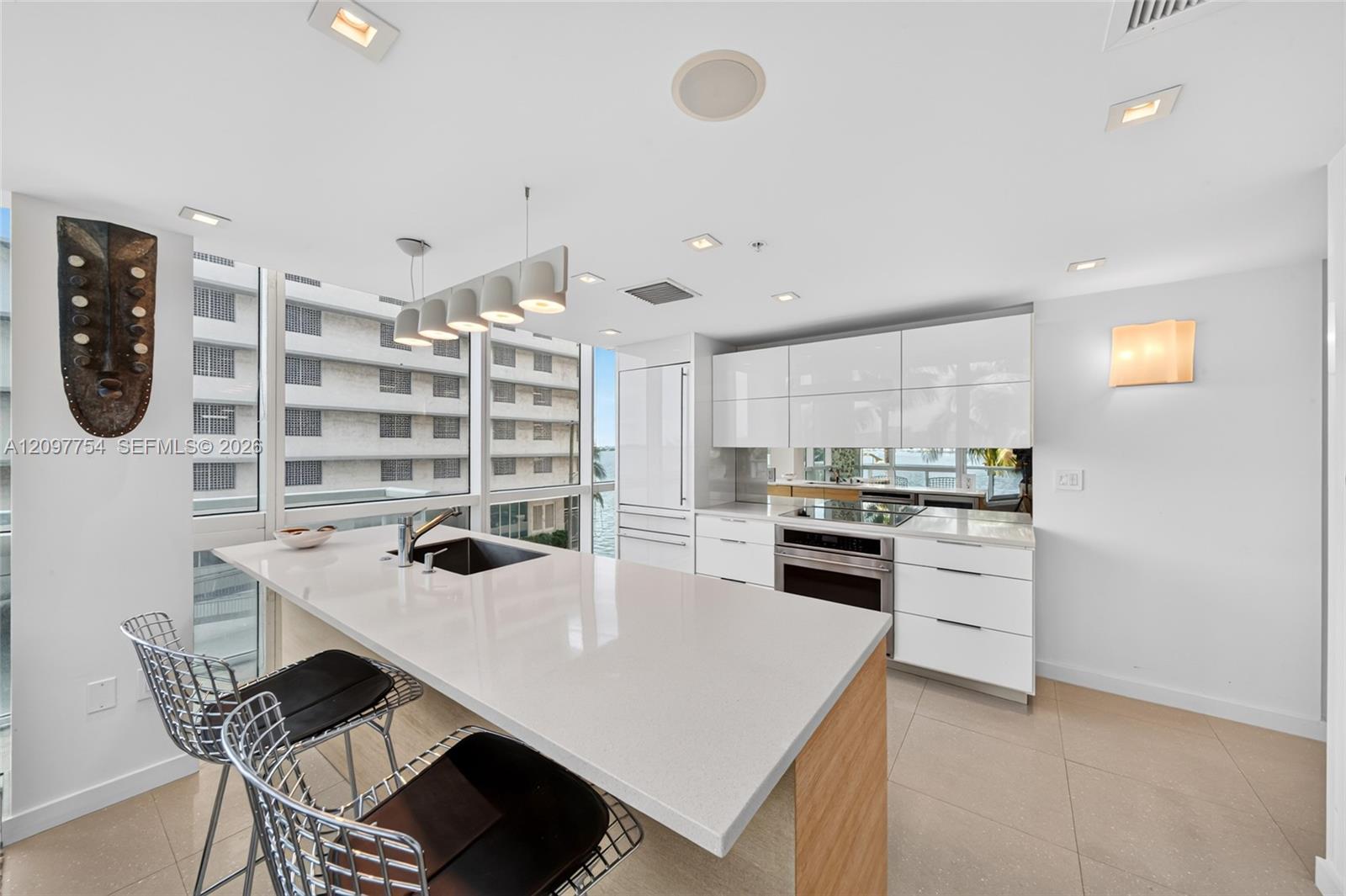 665 NE 25th Street