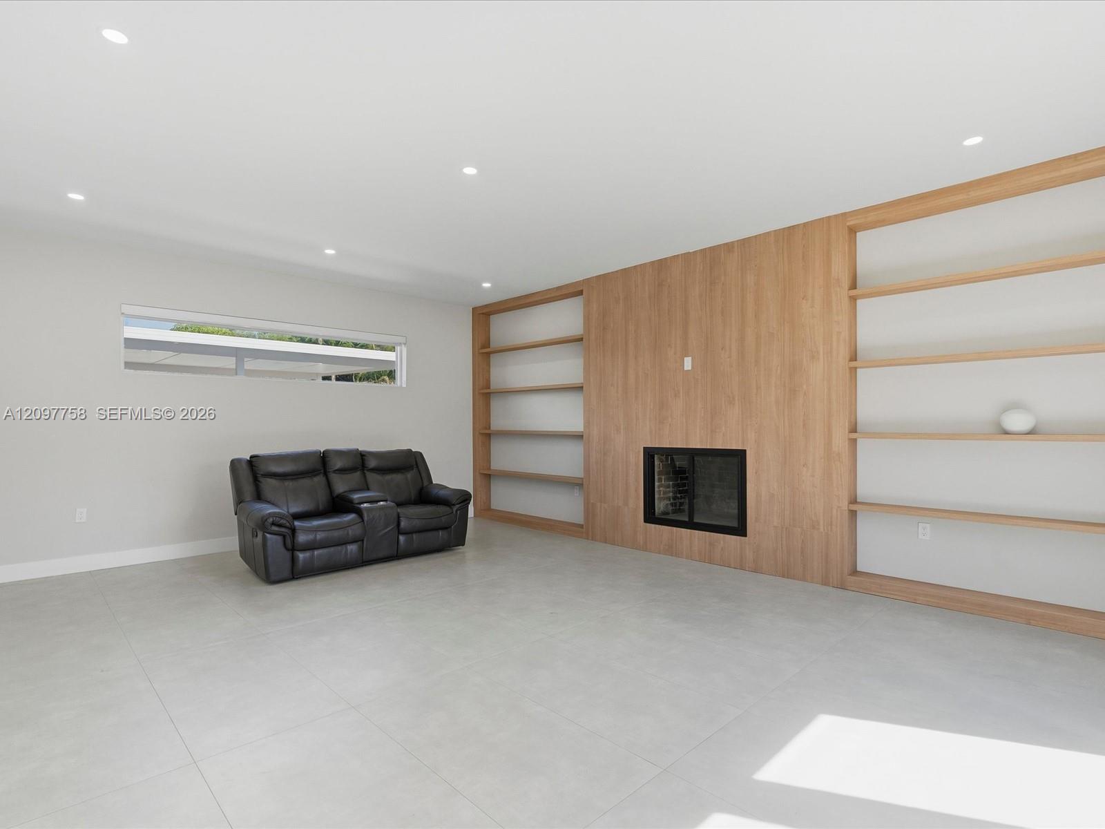 8440 SW 34th Terrace
