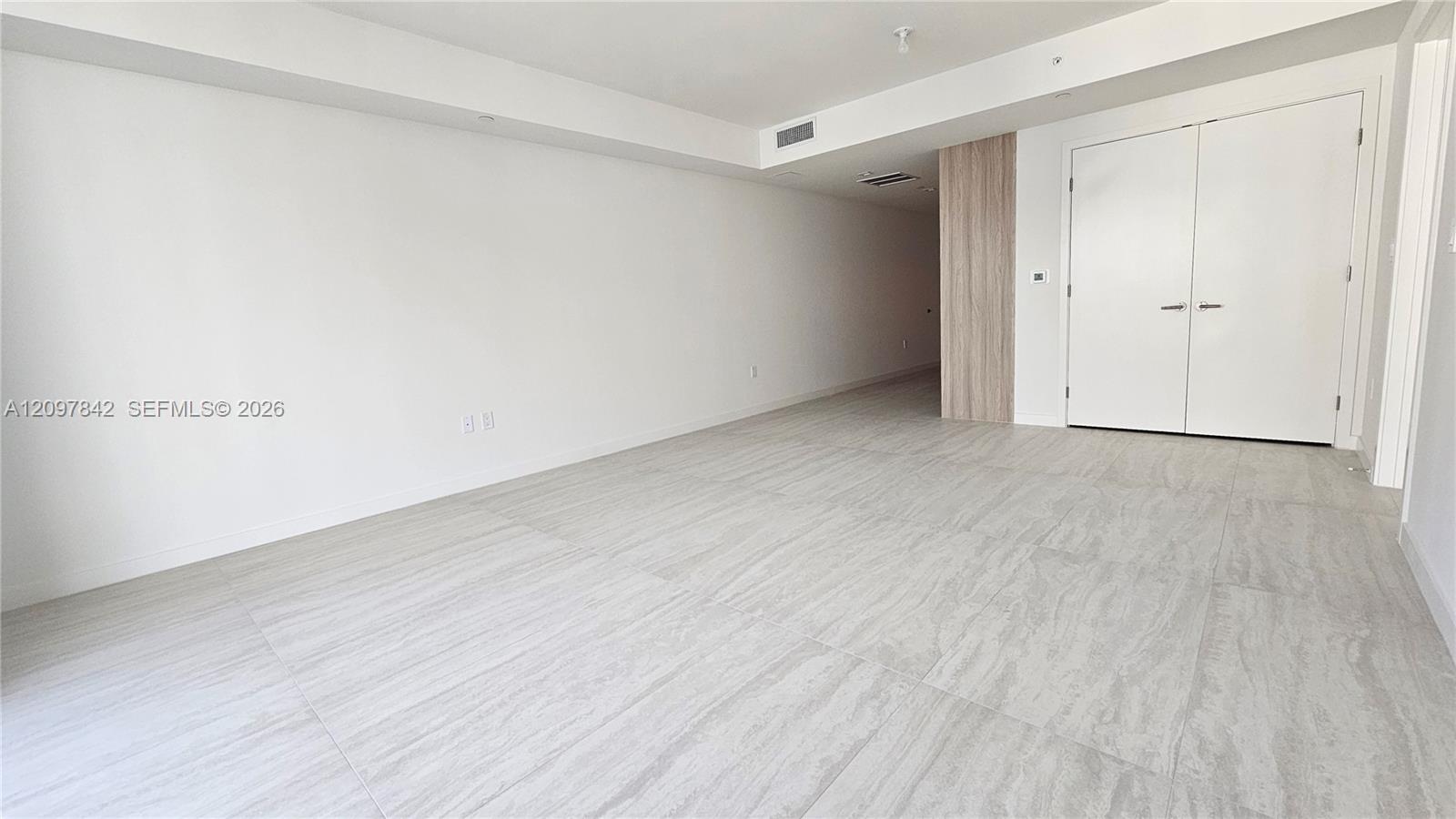 77 SE 5th Street
