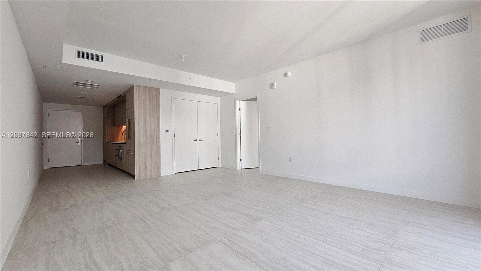 77 SE 5th Street
