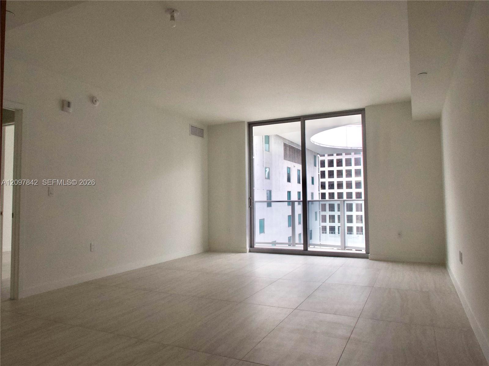 77 SE 5th Street