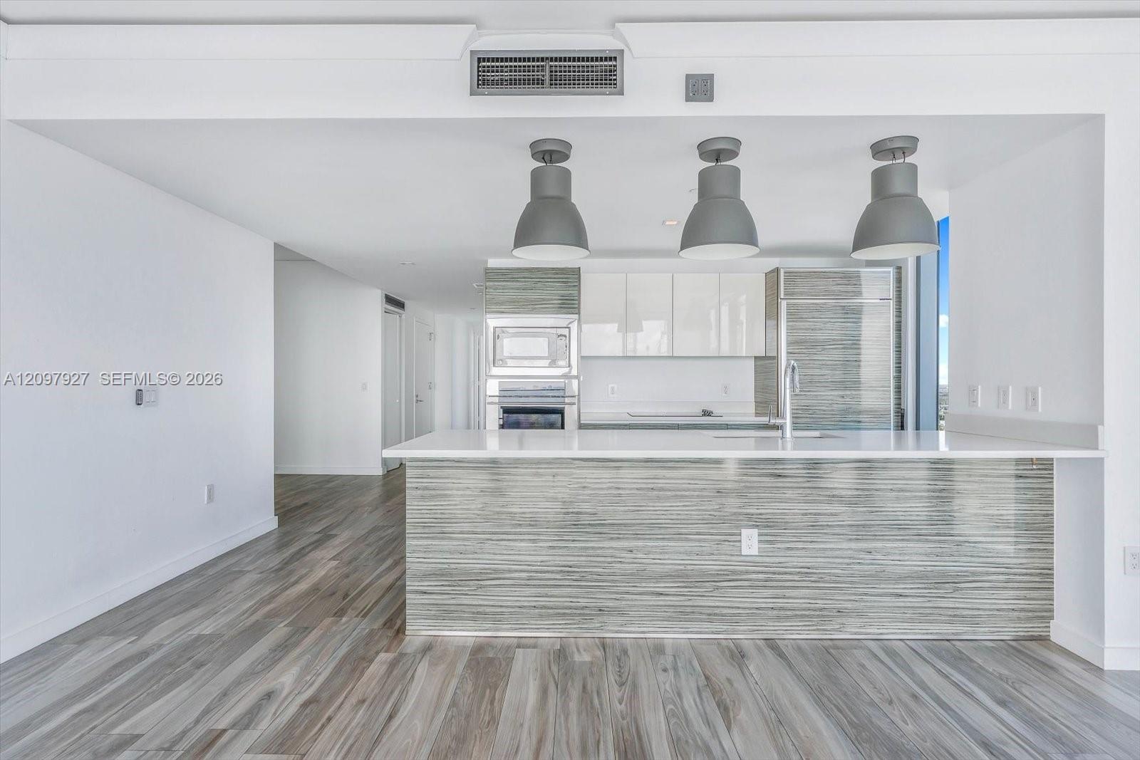 460 NE 28th Street