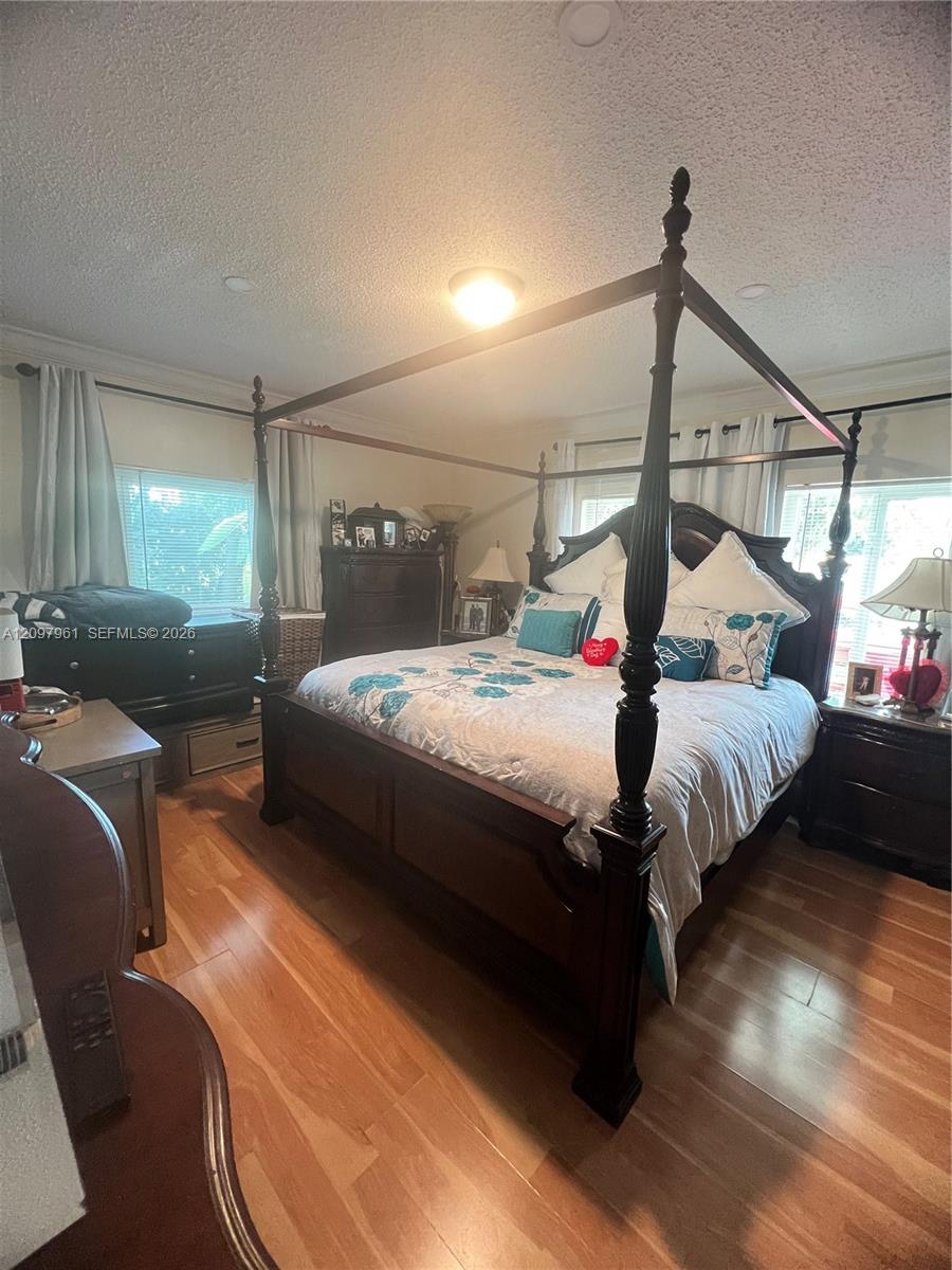 5400 SW 140th Place