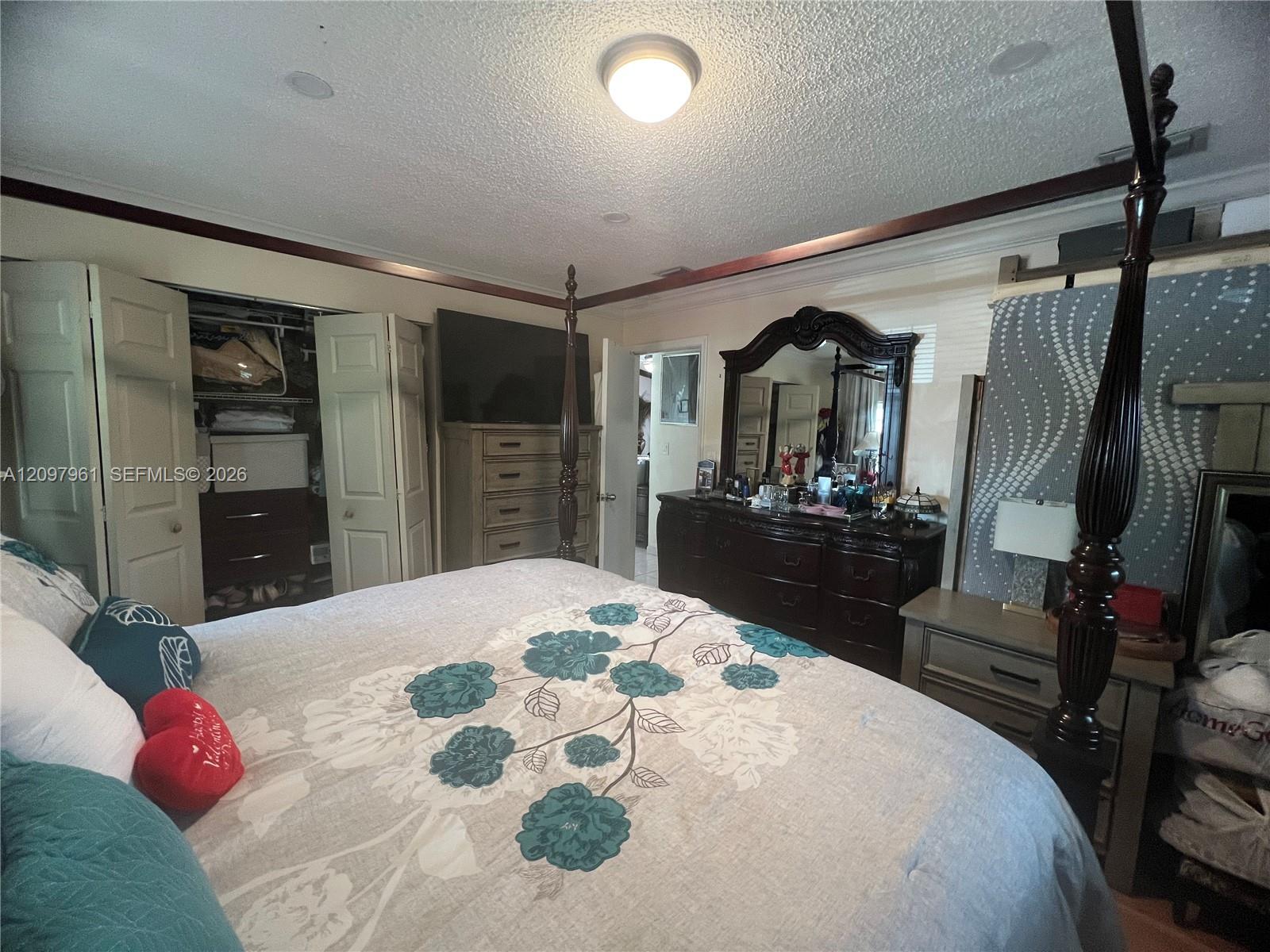 5400 SW 140th Place